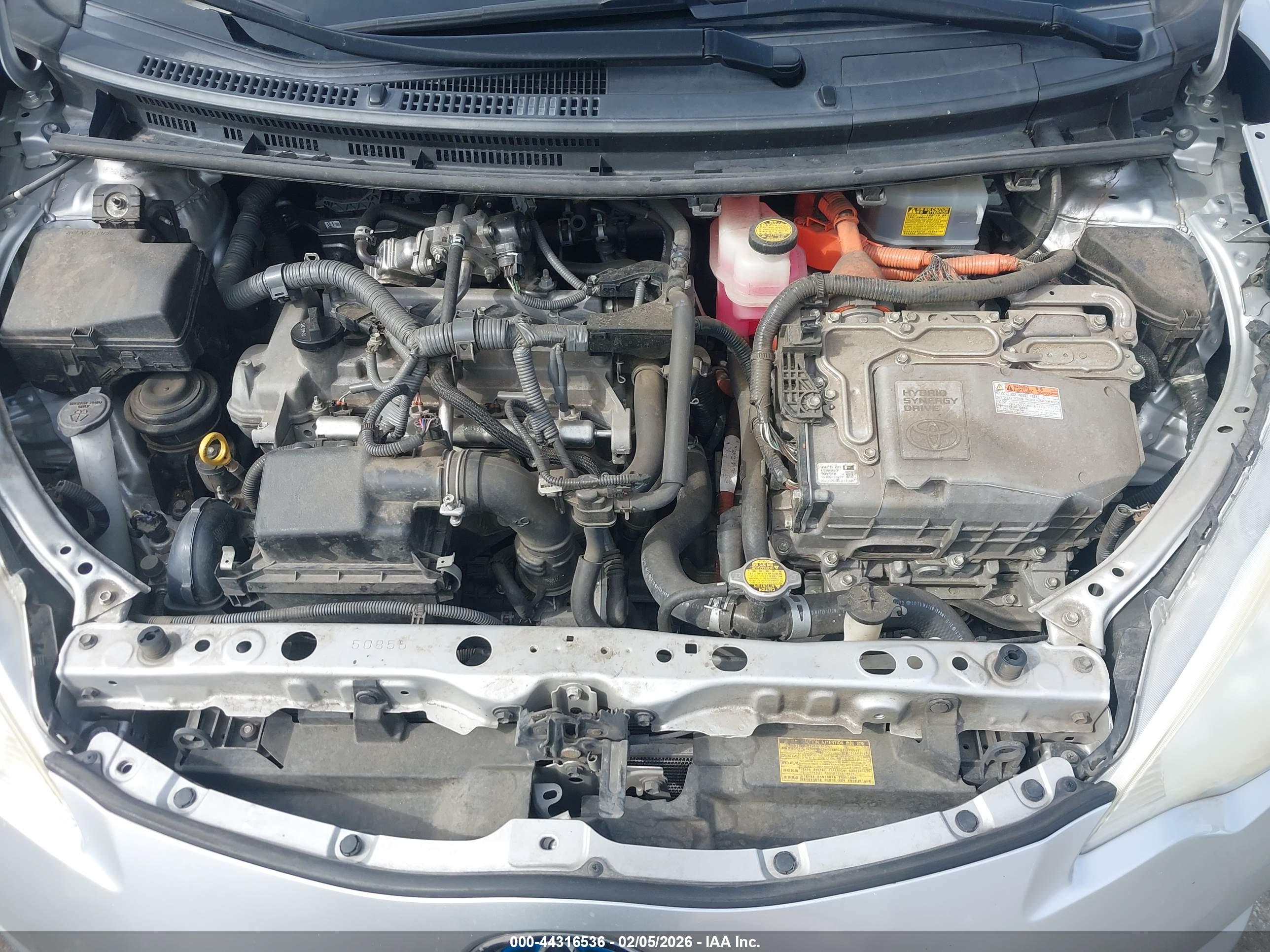 TOYOTA PRIUS image 10