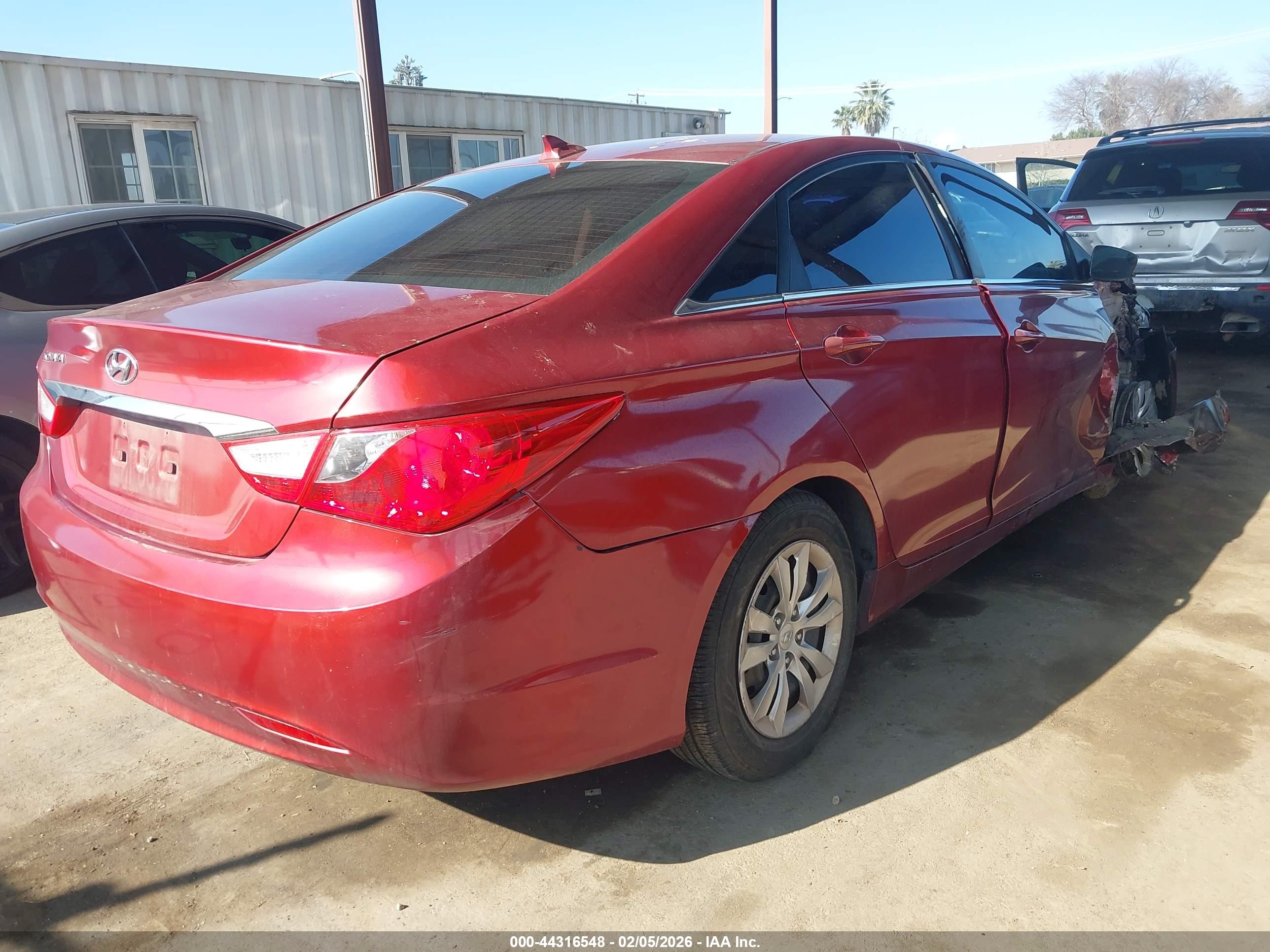 HYUNDAI SONATA image 4