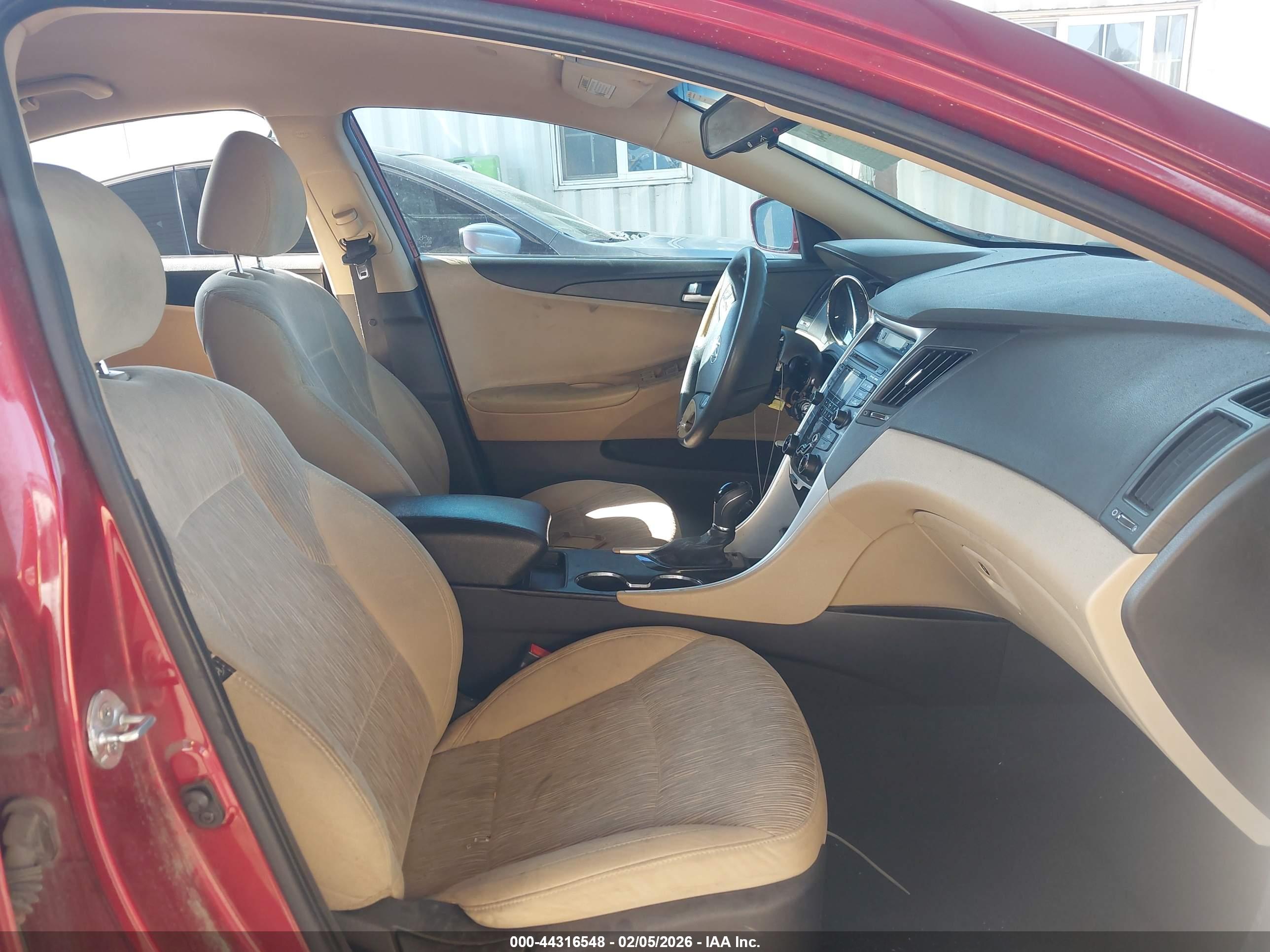 HYUNDAI SONATA image 5