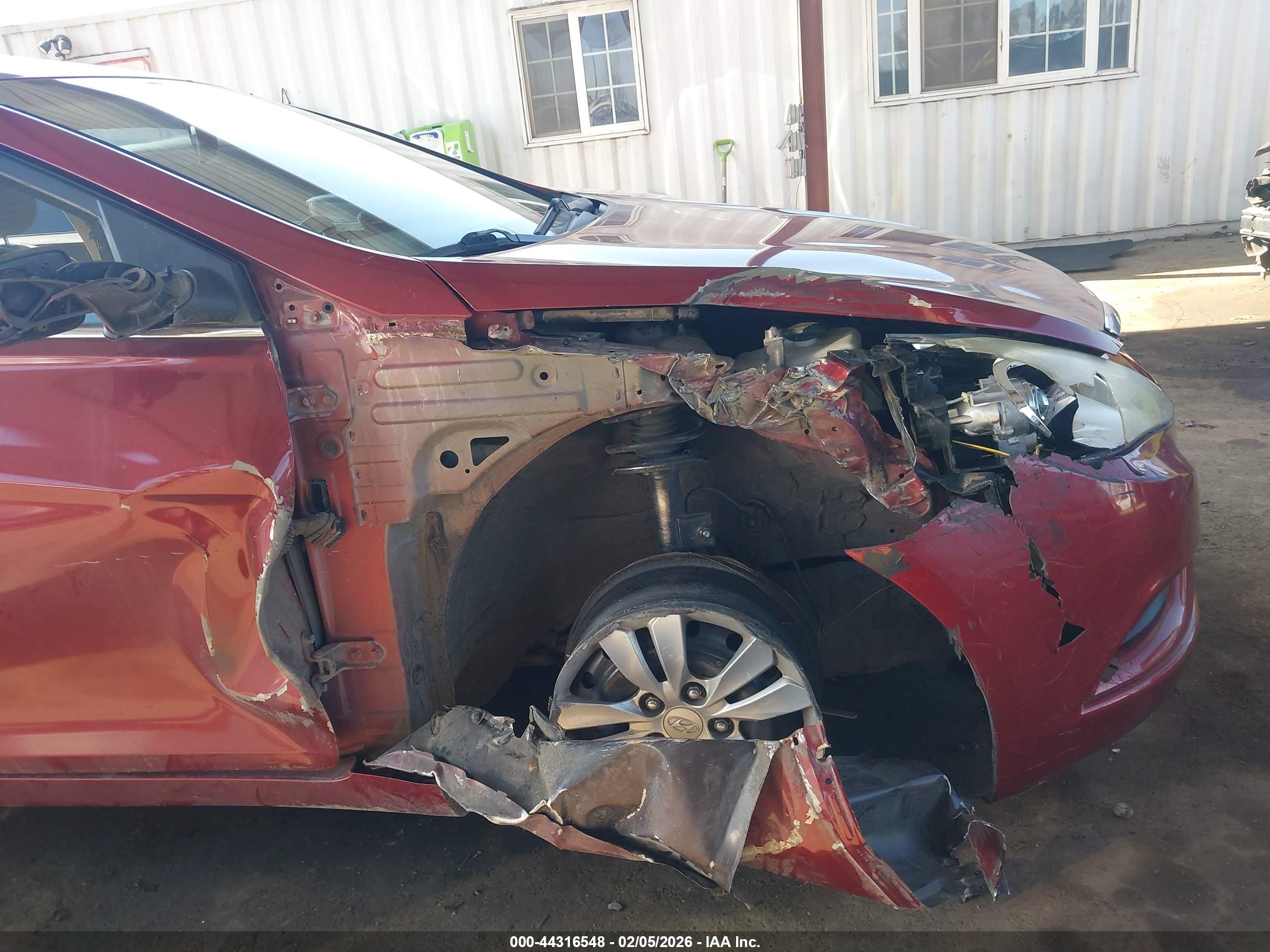 HYUNDAI SONATA image 6