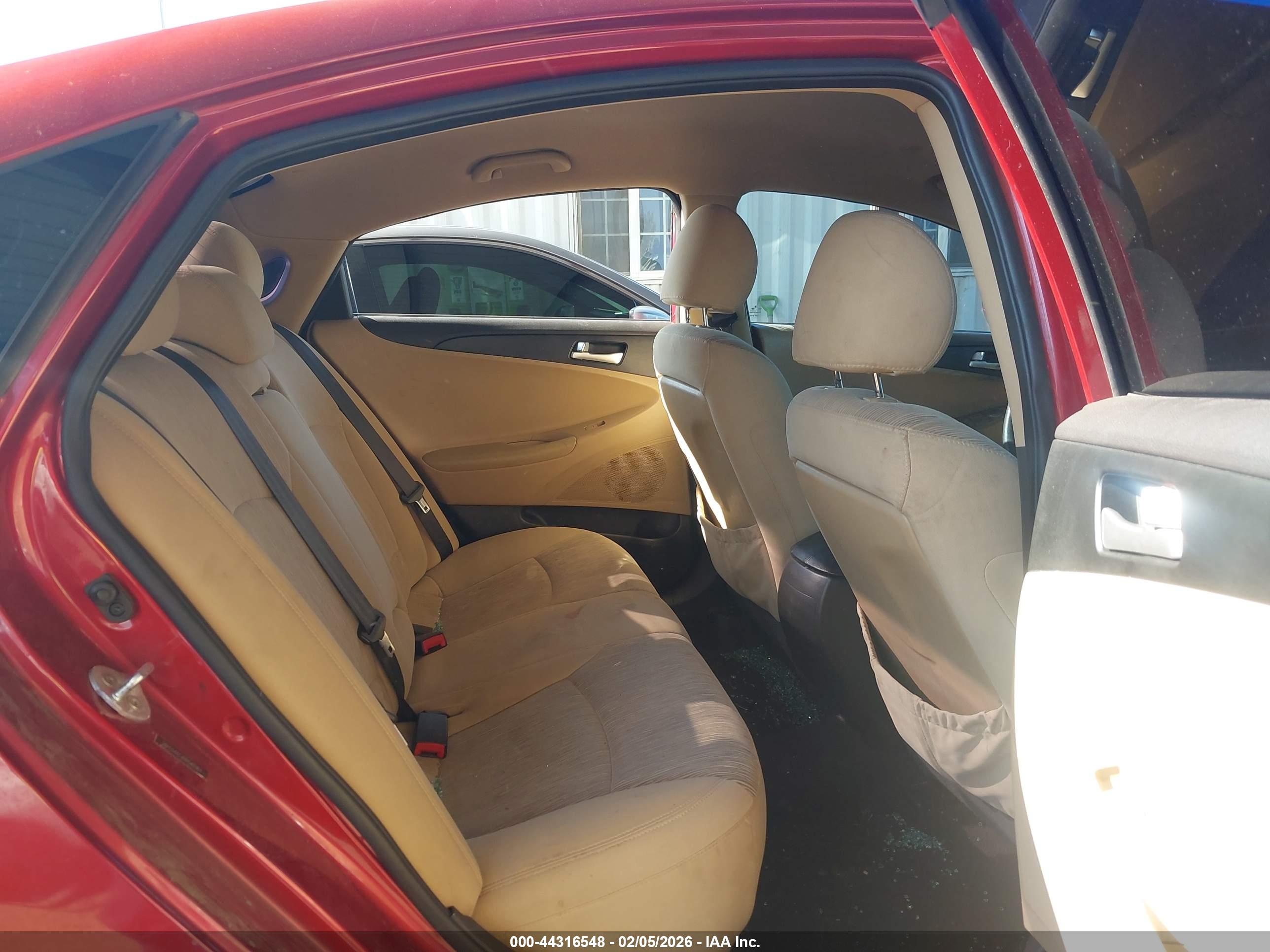 HYUNDAI SONATA image 8