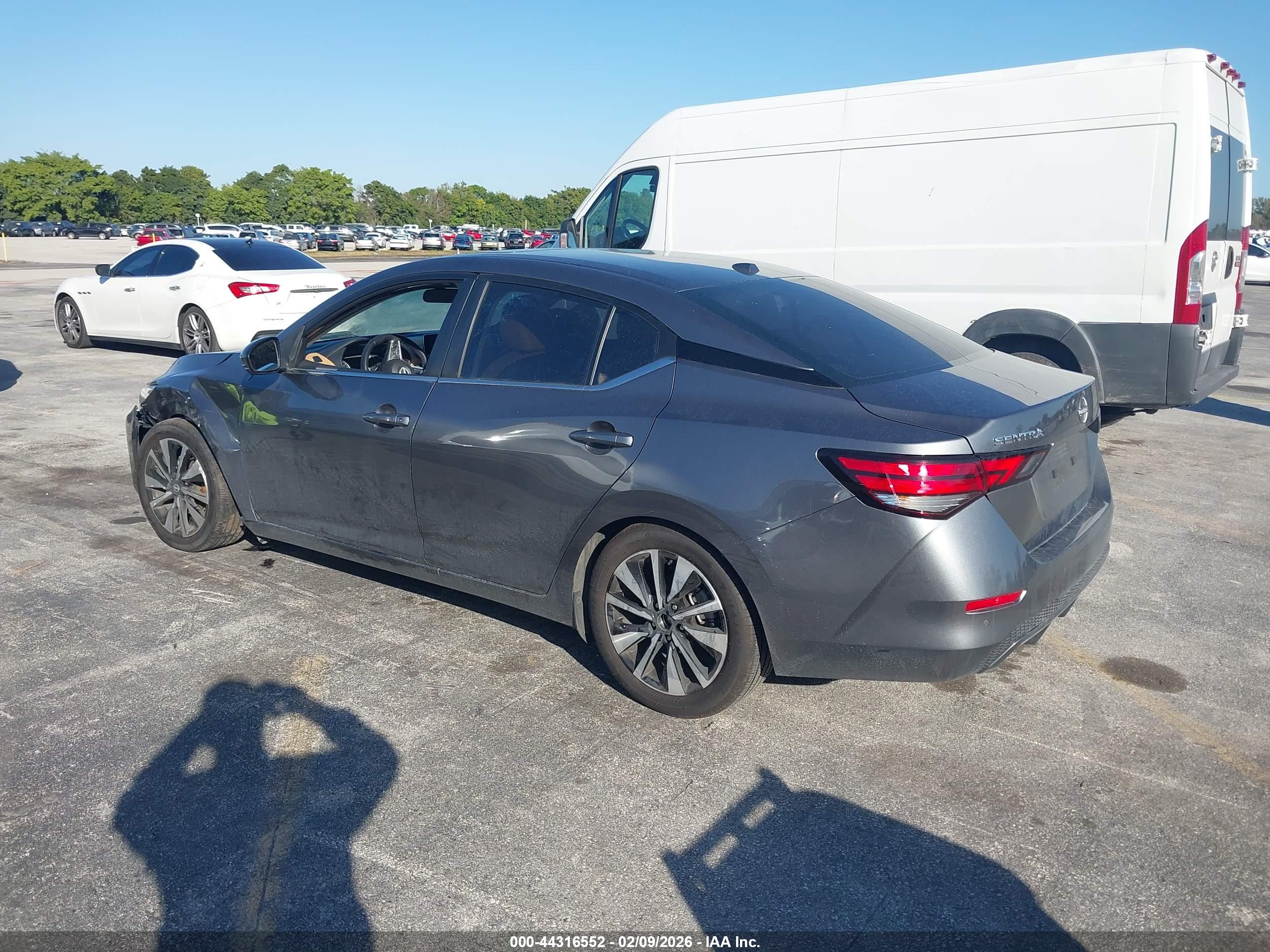 NISSAN SENTRA image 3