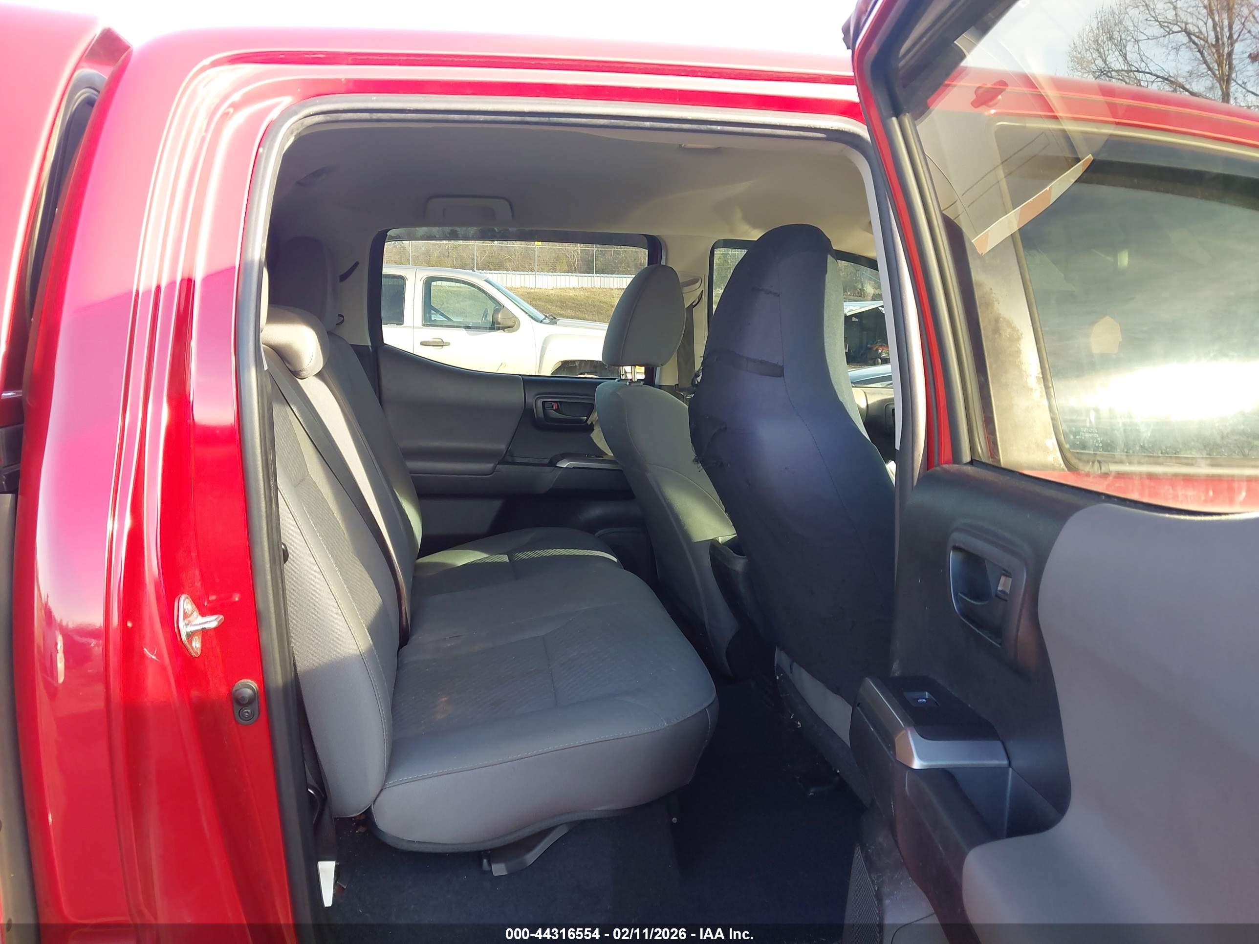 TOYOTA TACOMA image 8