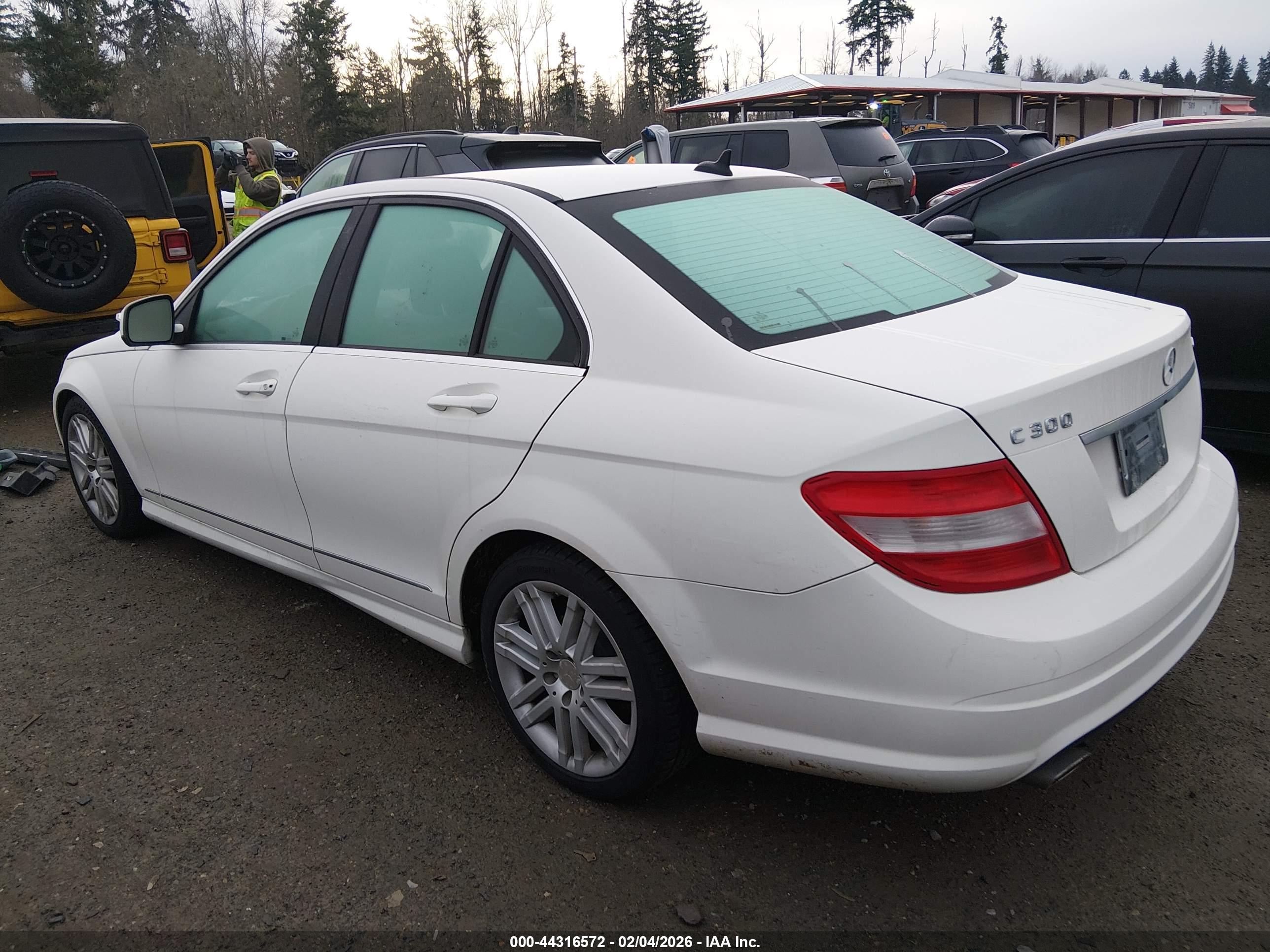MERCEDES-BENZ C image 3