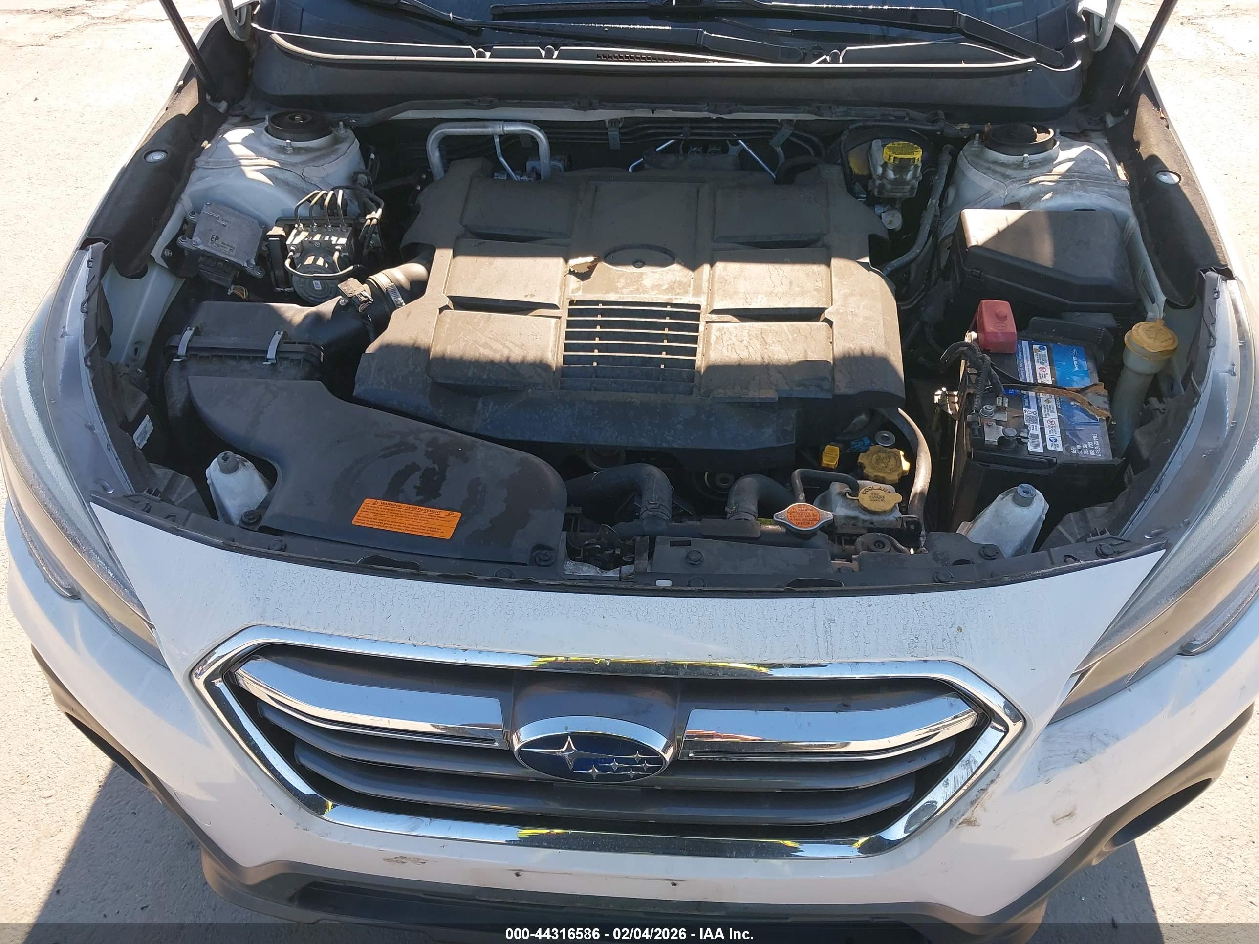 SUBARU OUTBACK image 10