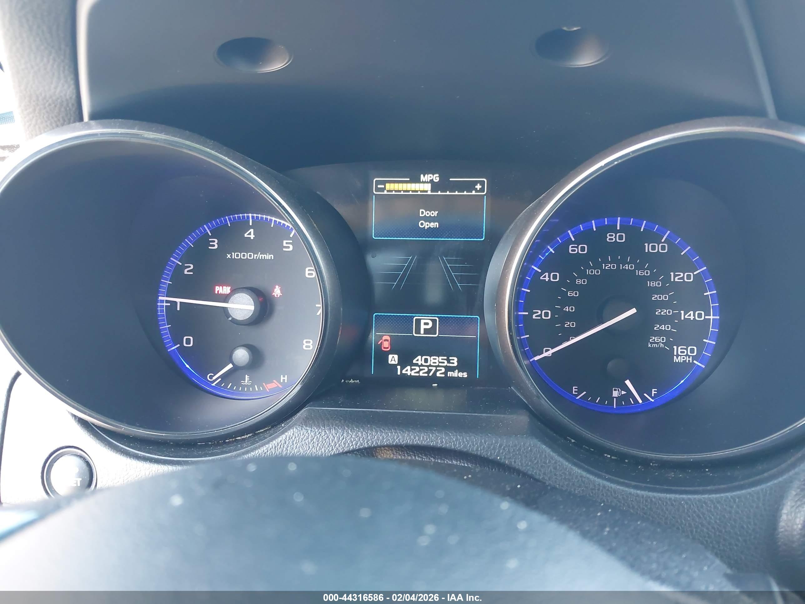 SUBARU OUTBACK image 7