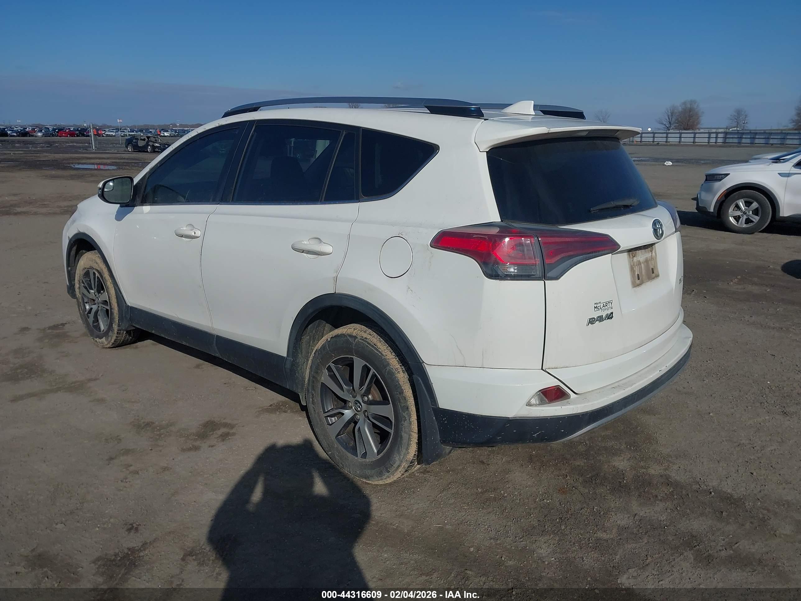 TOYOTA RAV4 image 3