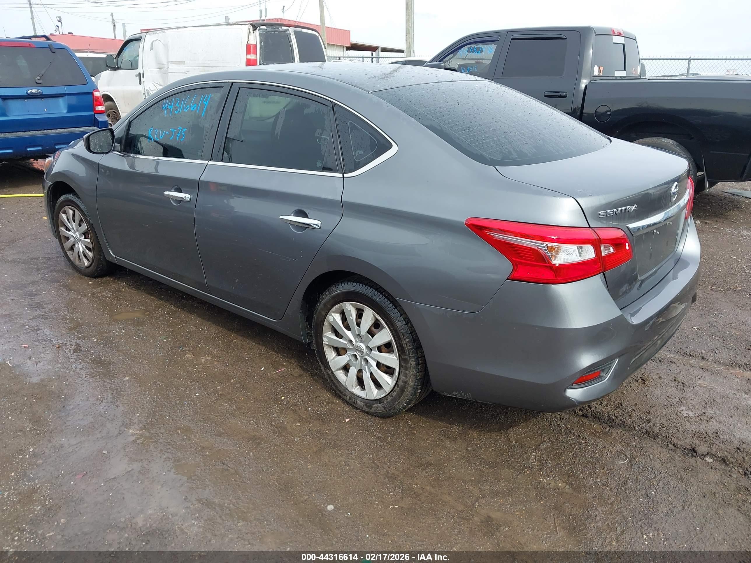 NISSAN SENTRA image 3