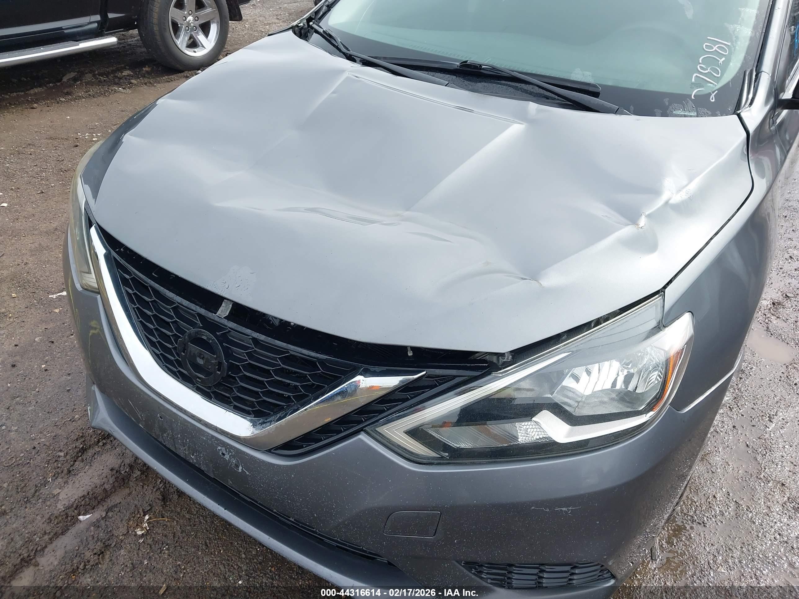 NISSAN SENTRA image 6