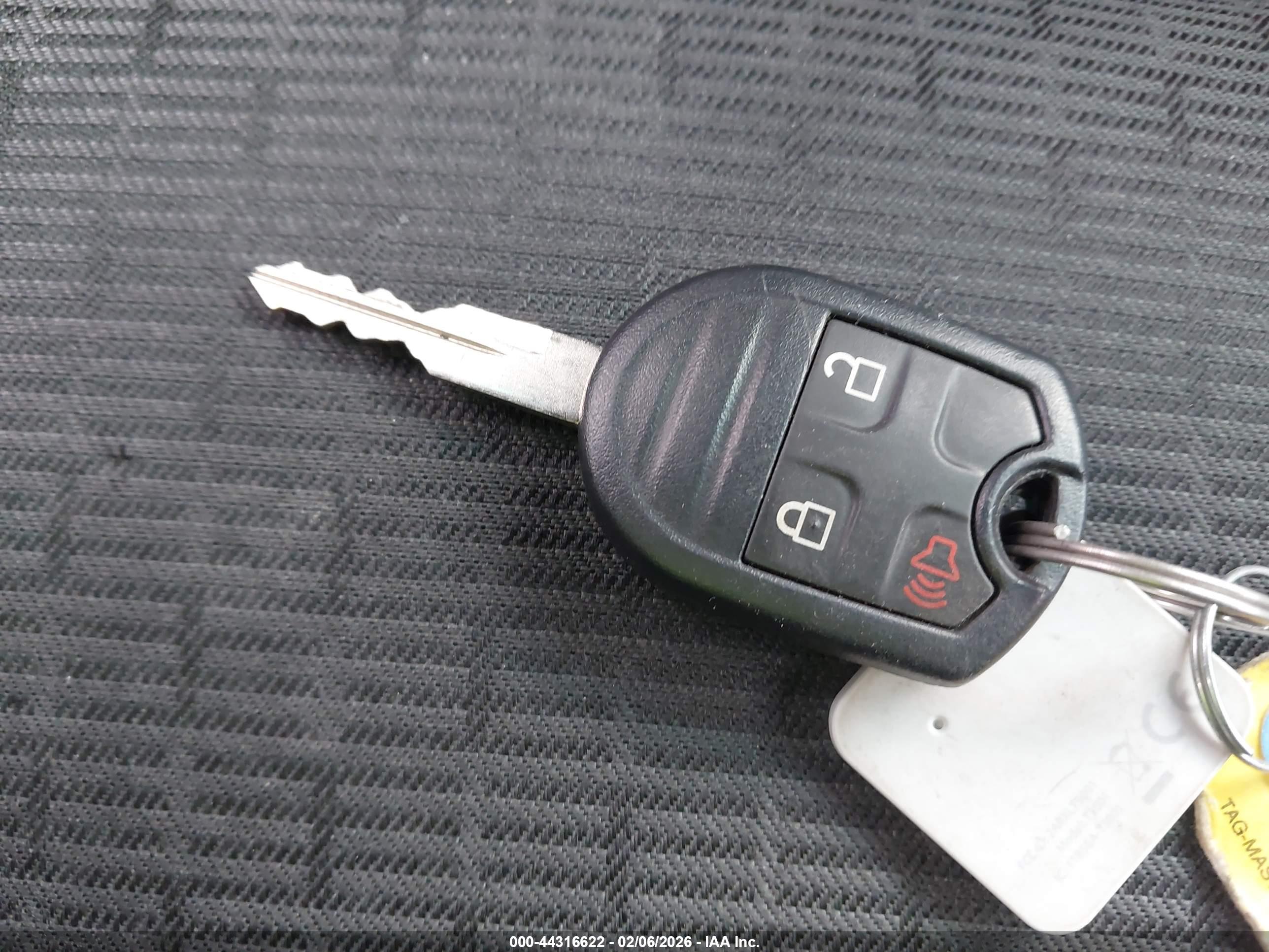 FORD EXPLORER image 11
