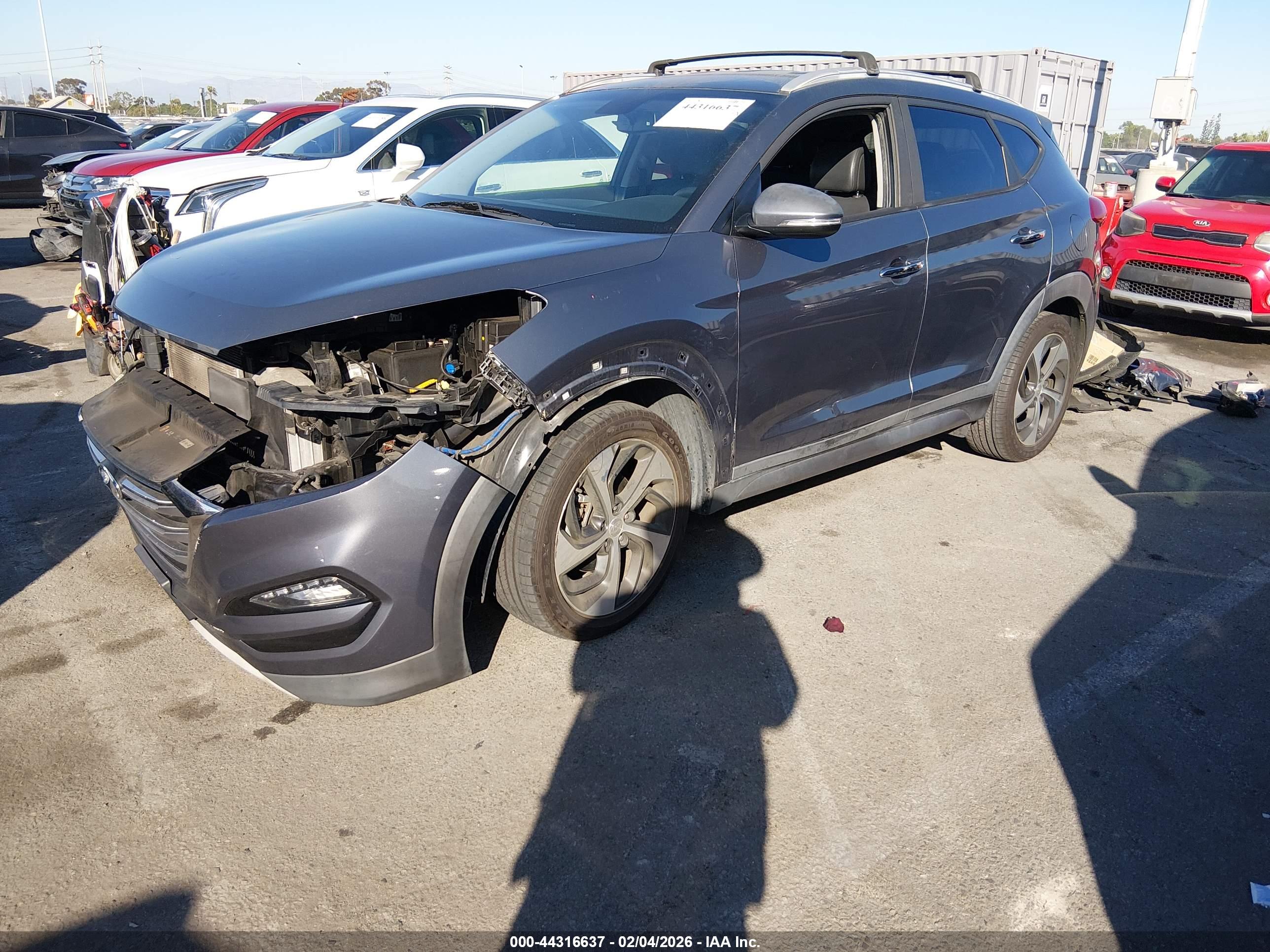 HYUNDAI TUCSON image 2