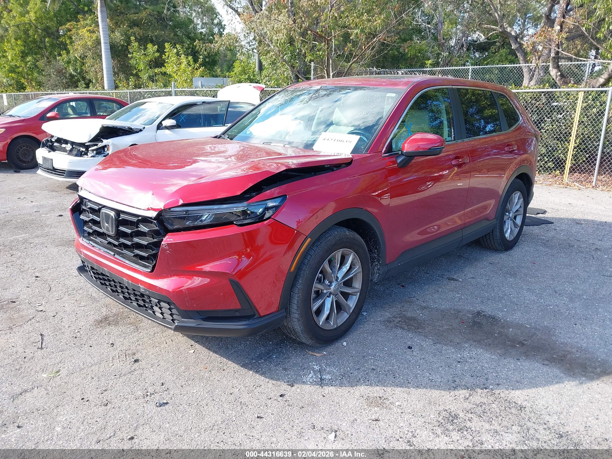 HONDA CR-V image 2