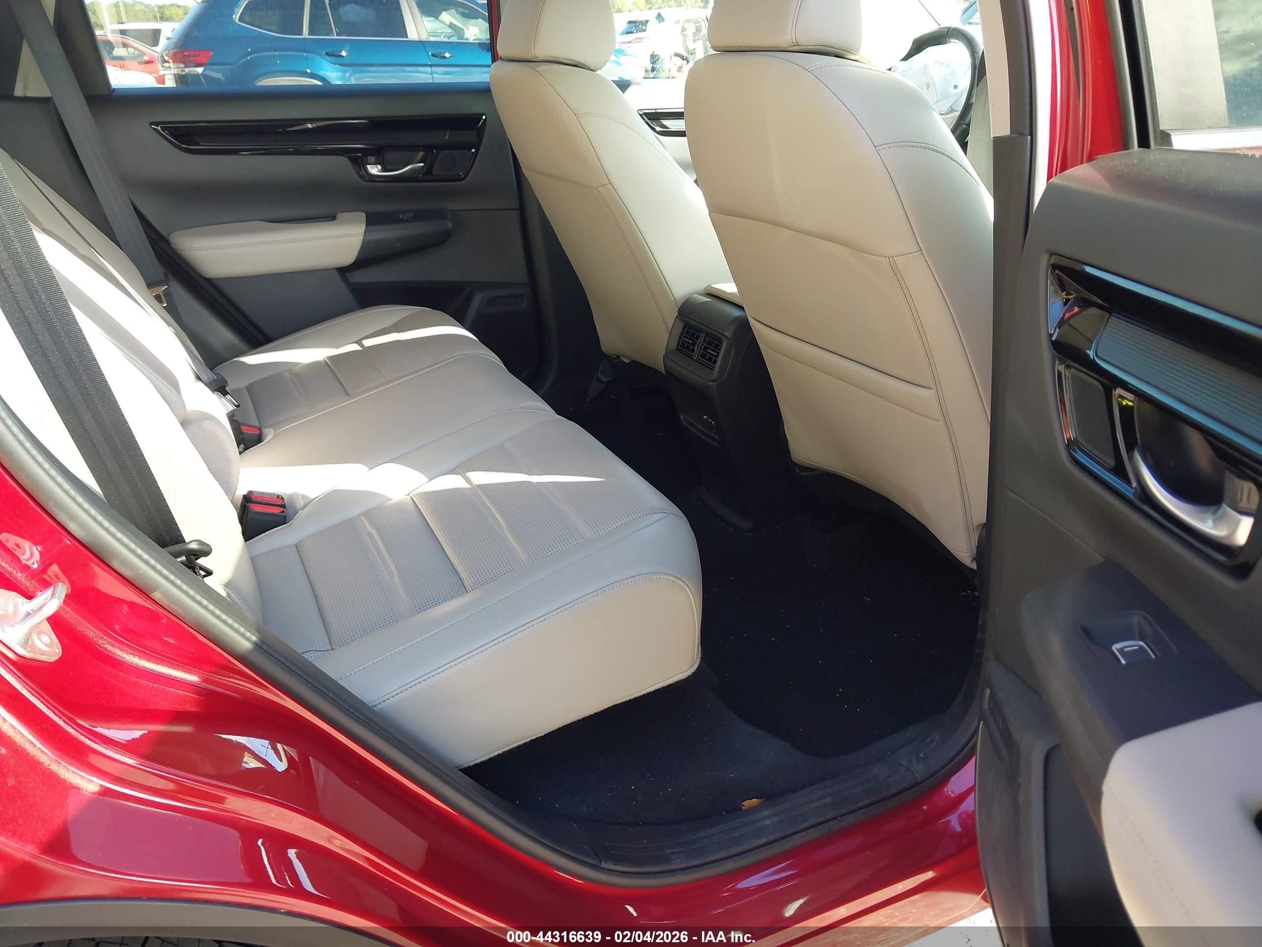 HONDA CR-V image 8