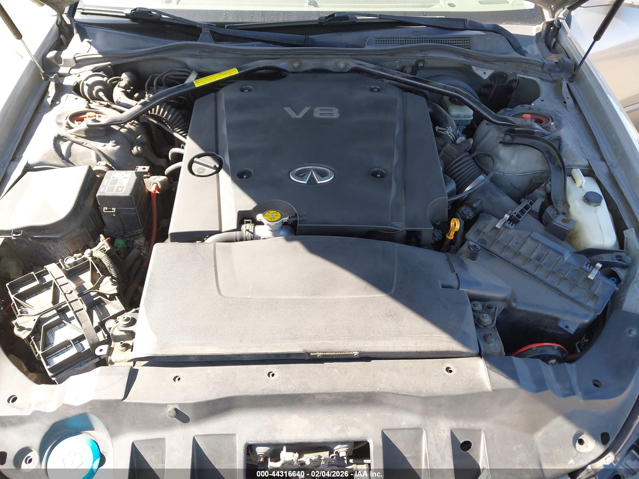 INFINITI Q45 image 10