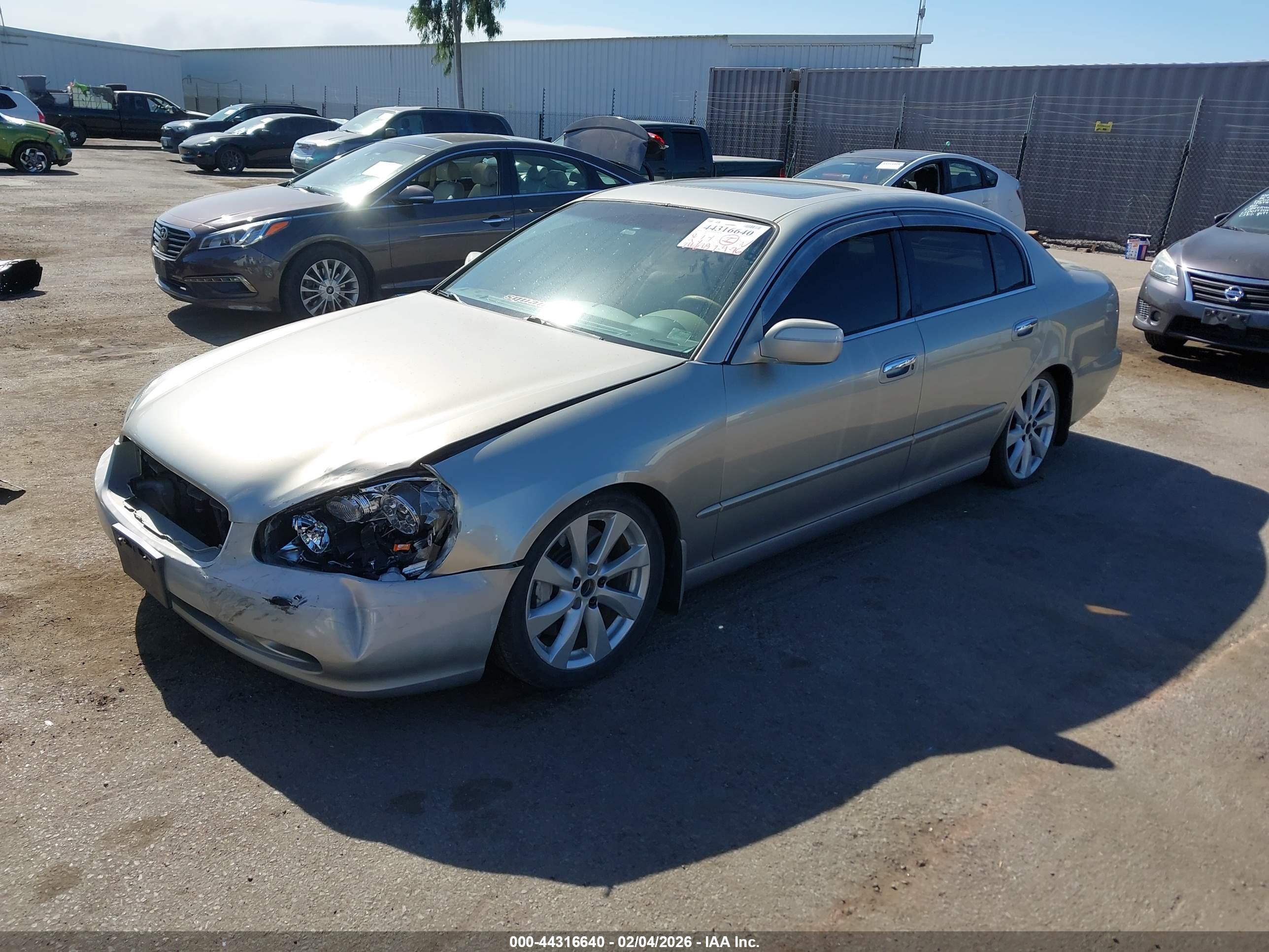 INFINITI Q45 image 2