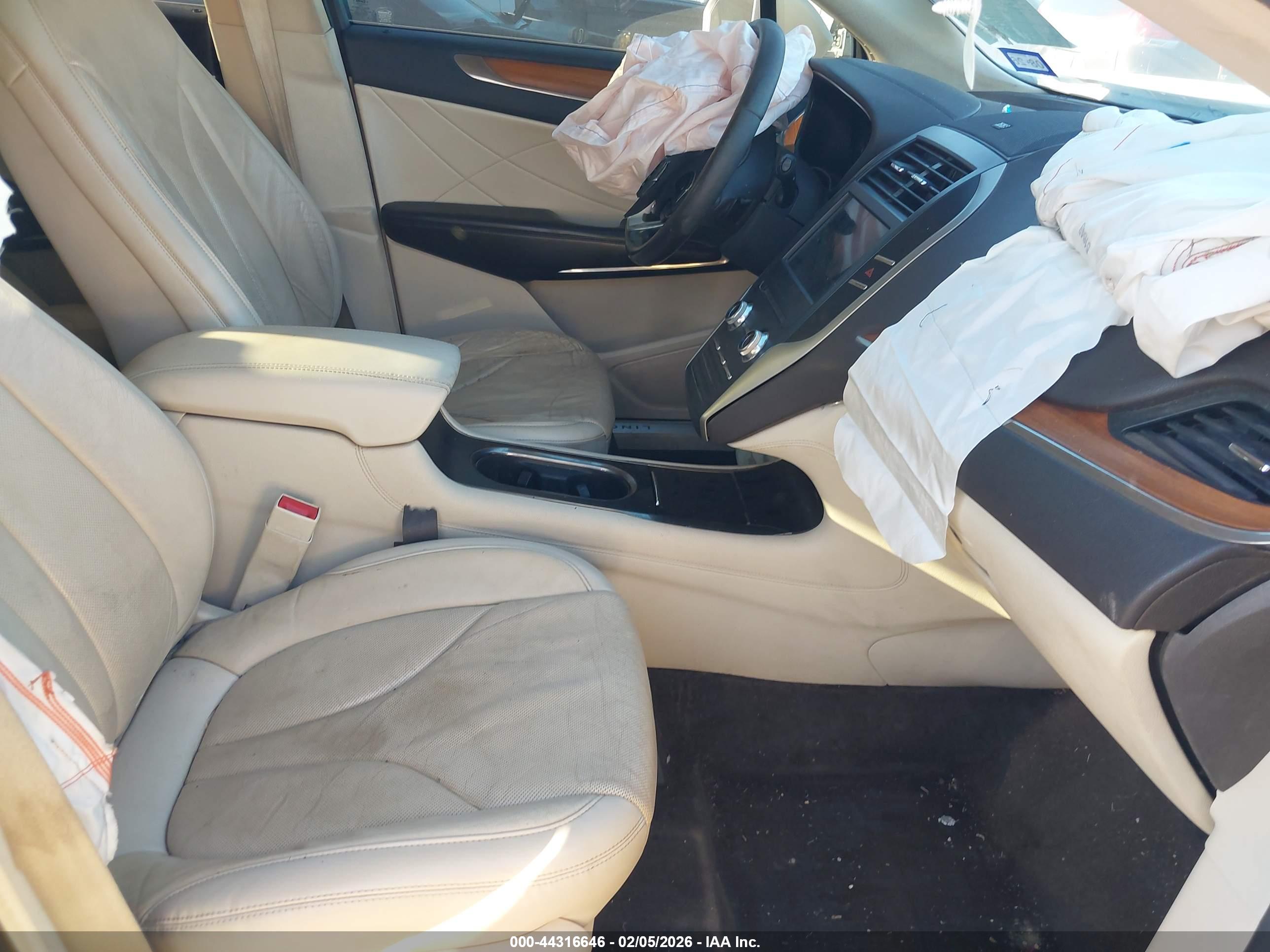 LINCOLN MKC image 5