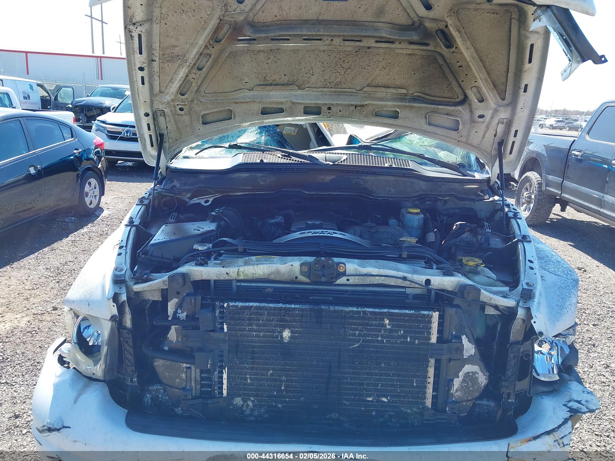 DODGE RAM image 10