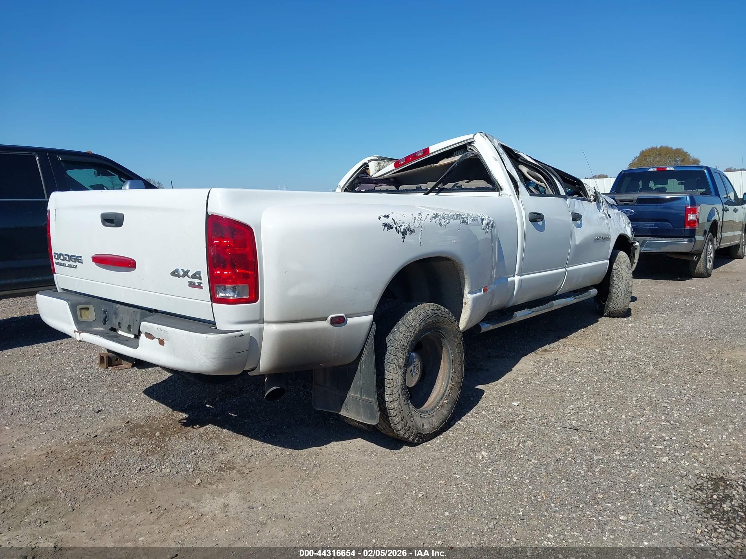 DODGE RAM image 4