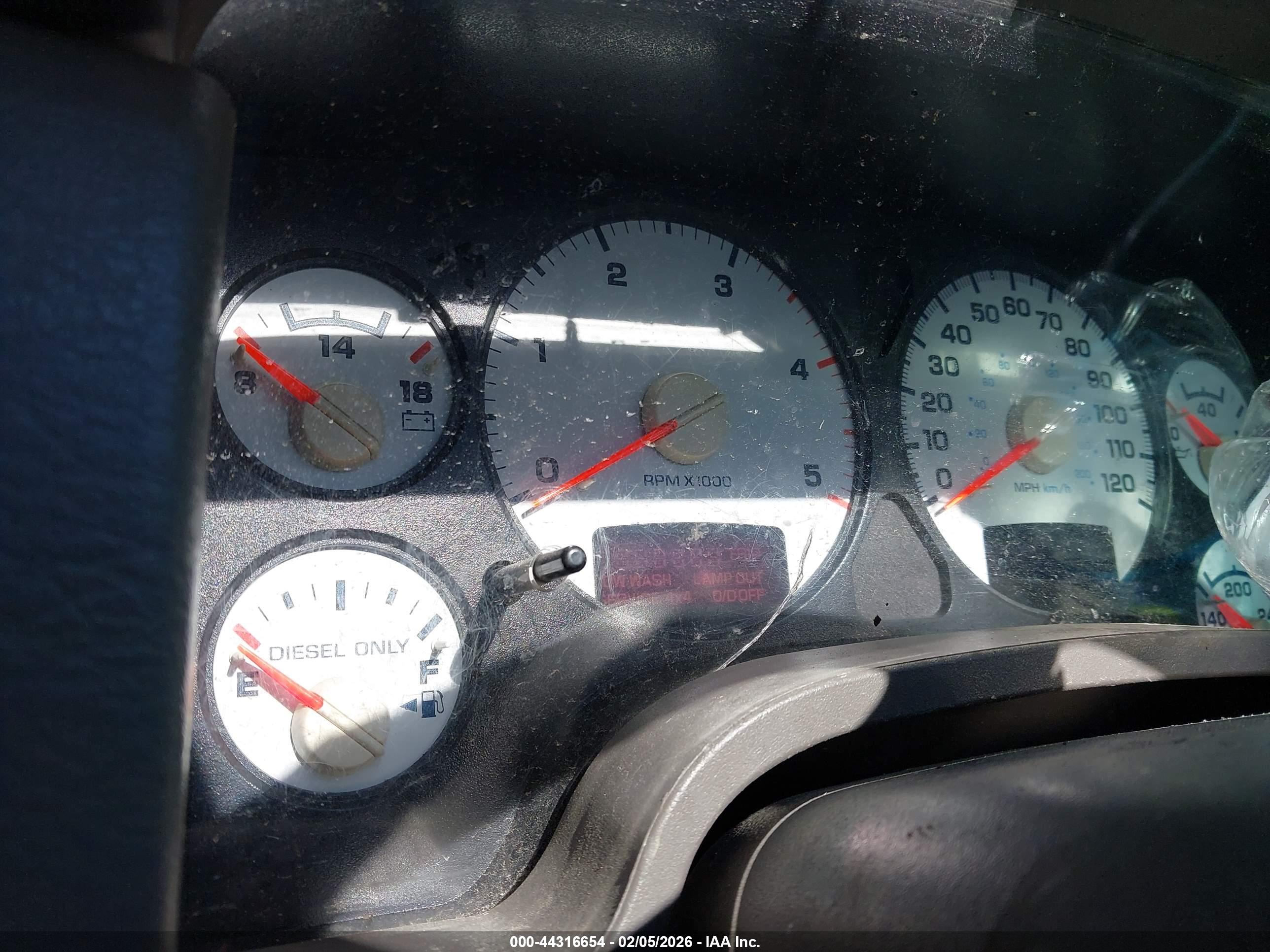 DODGE RAM image 6
