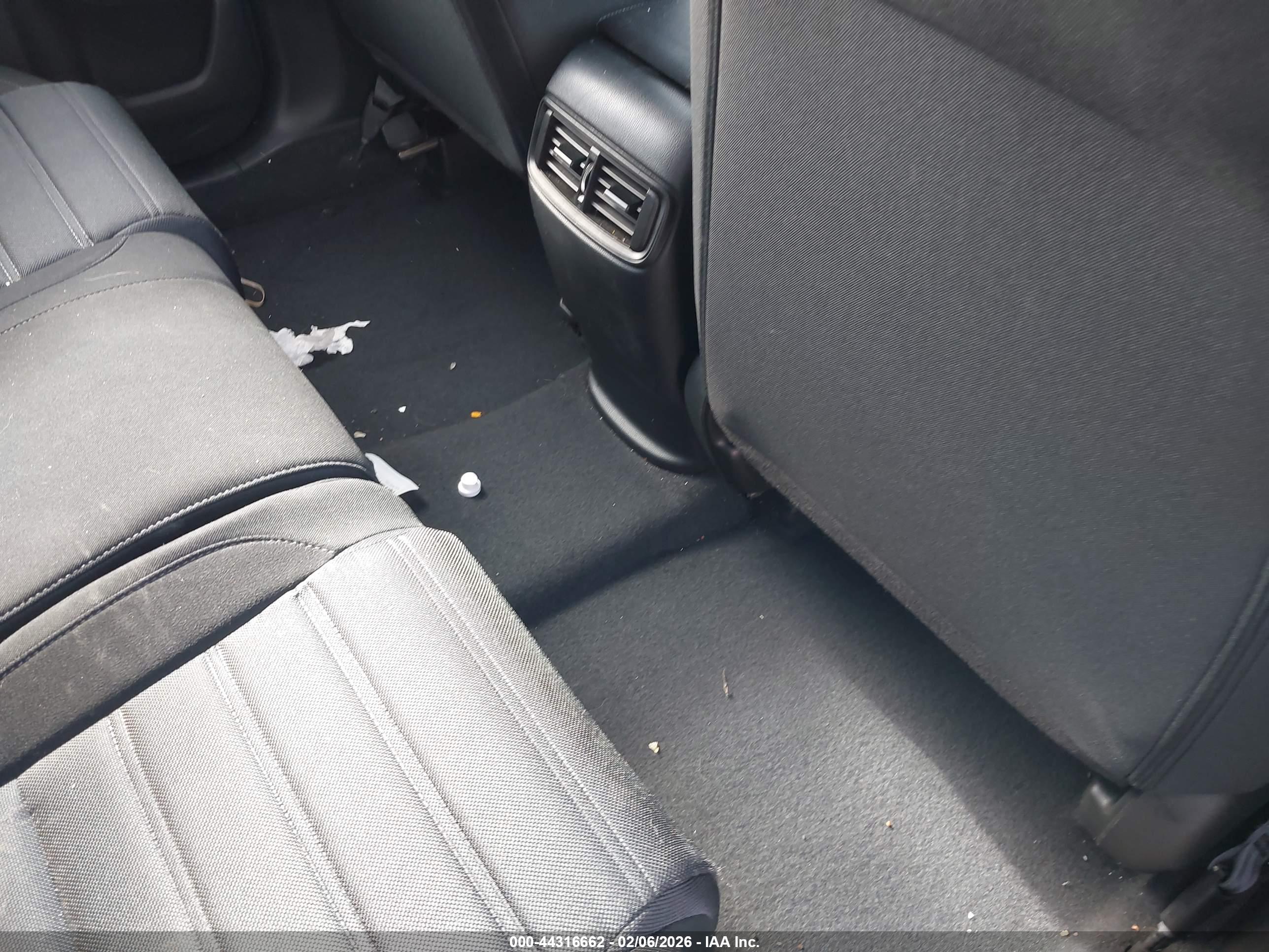 HONDA CR-V image 8