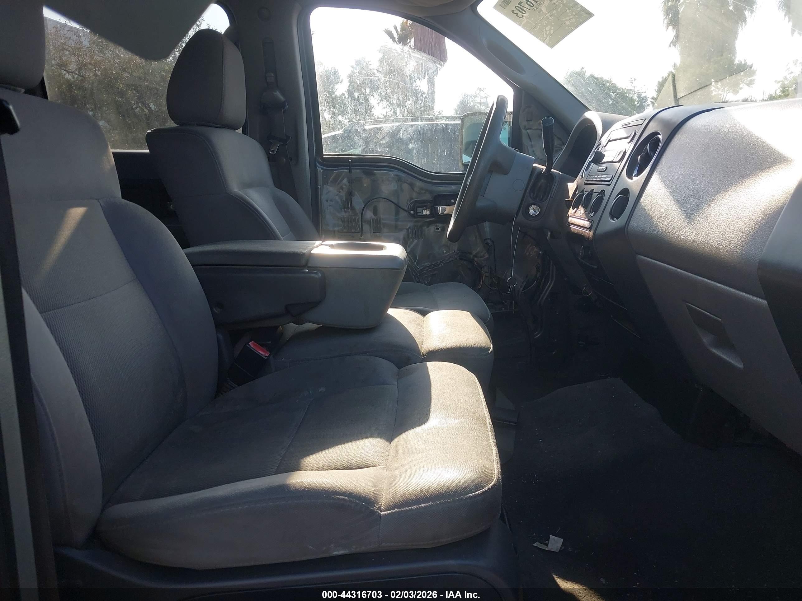 FORD F-150 image 5