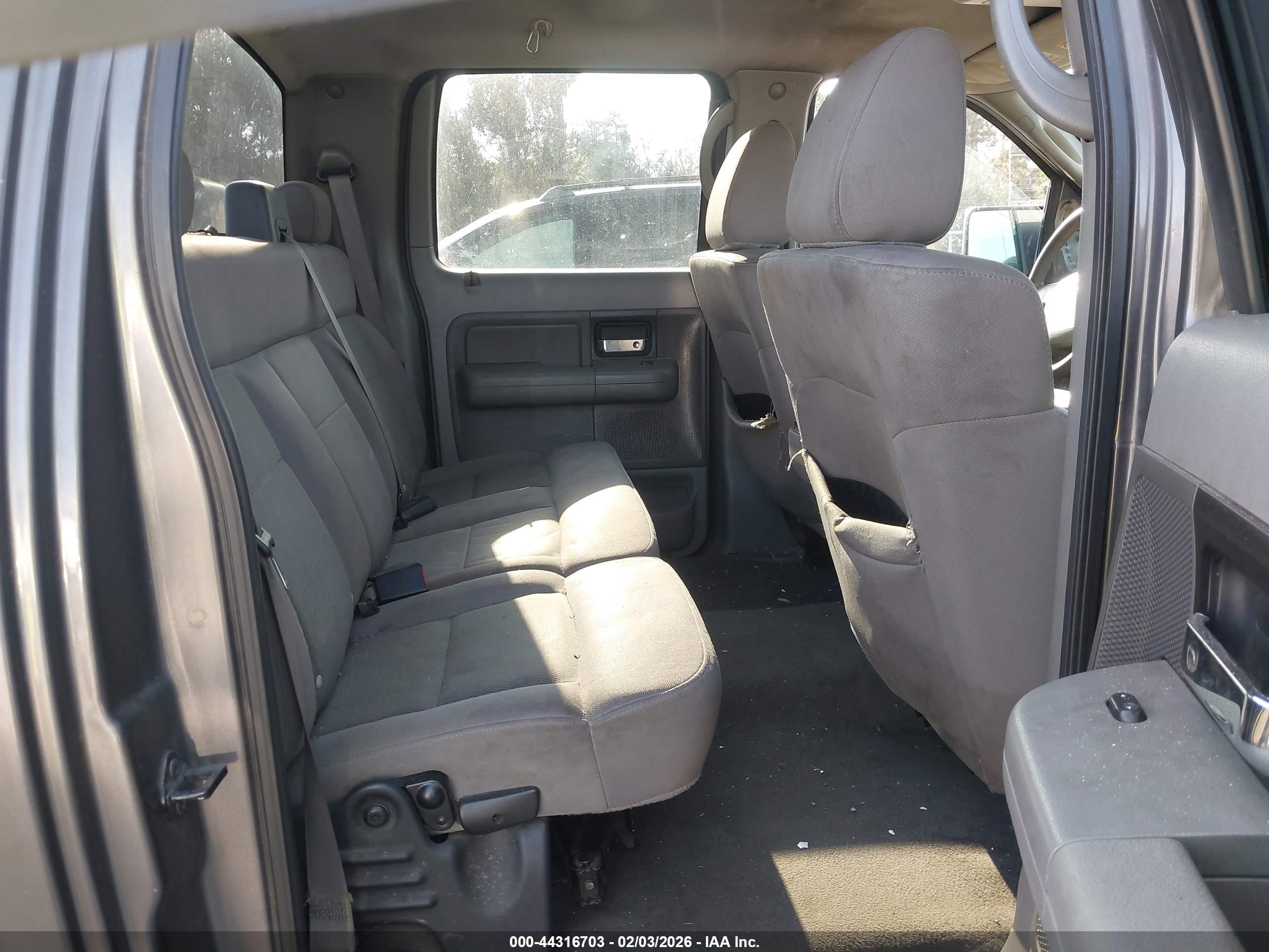 FORD F-150 image 8
