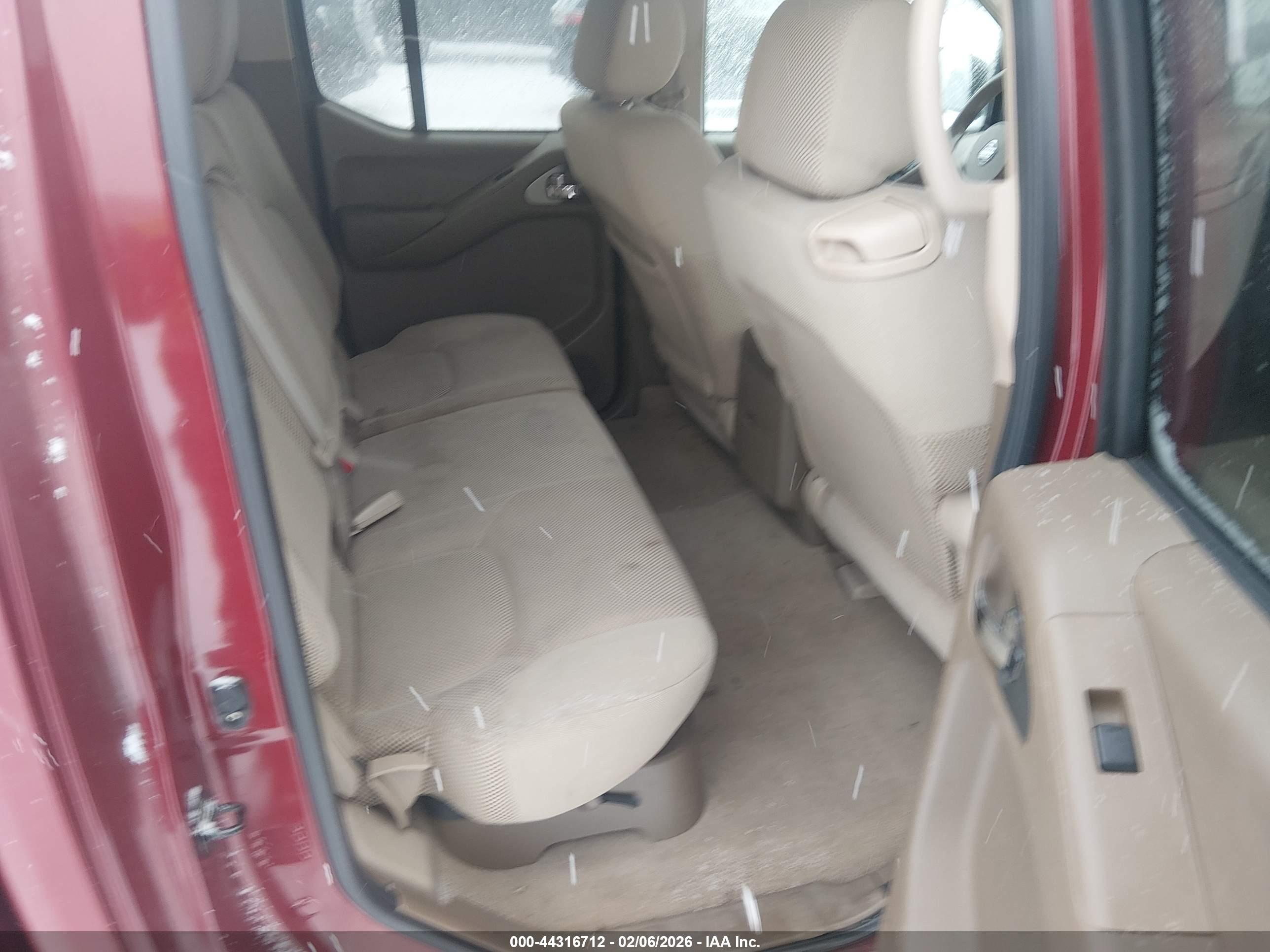 NISSAN FRONTIER image 8
