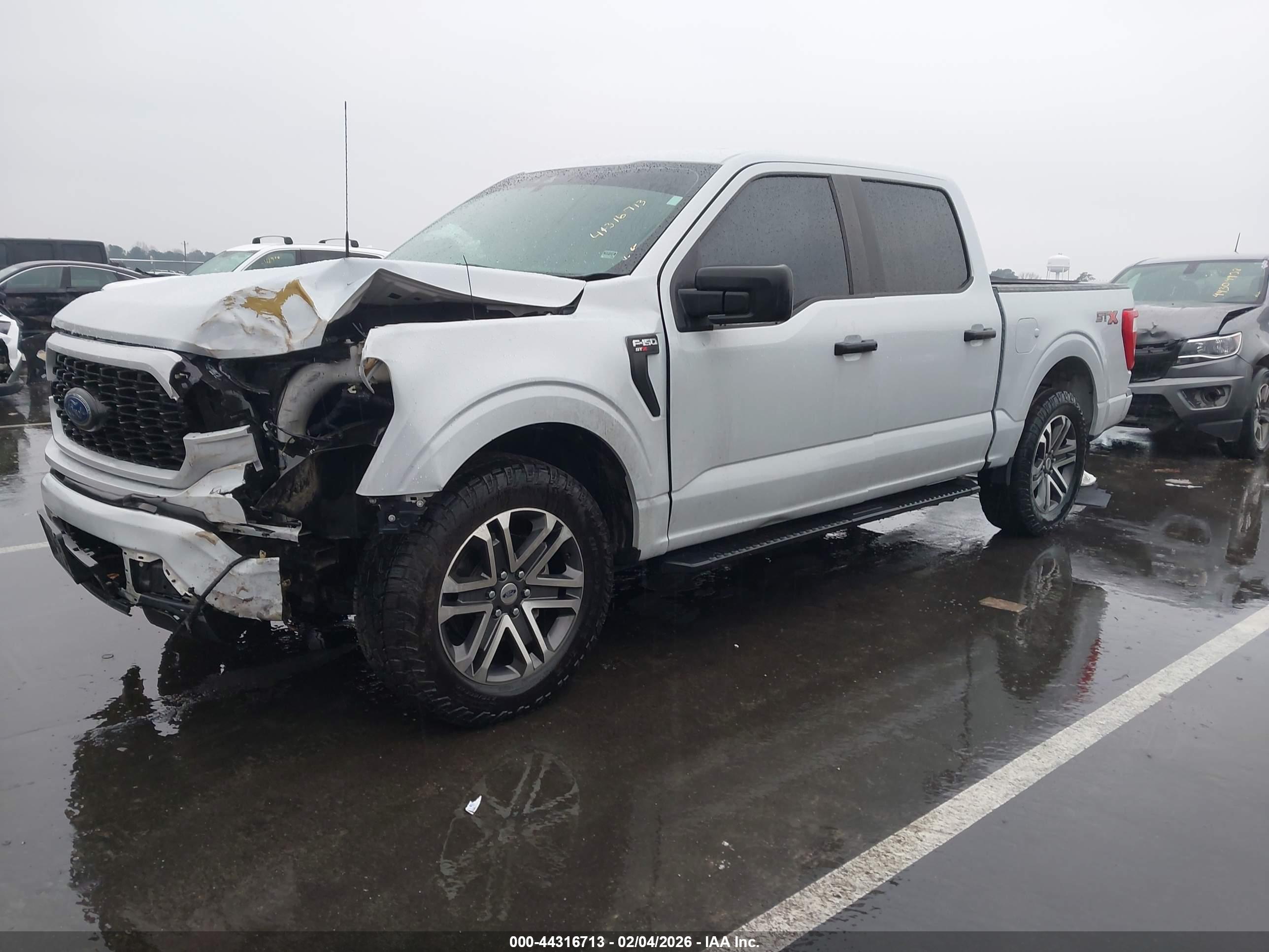 FORD F-150 image 2