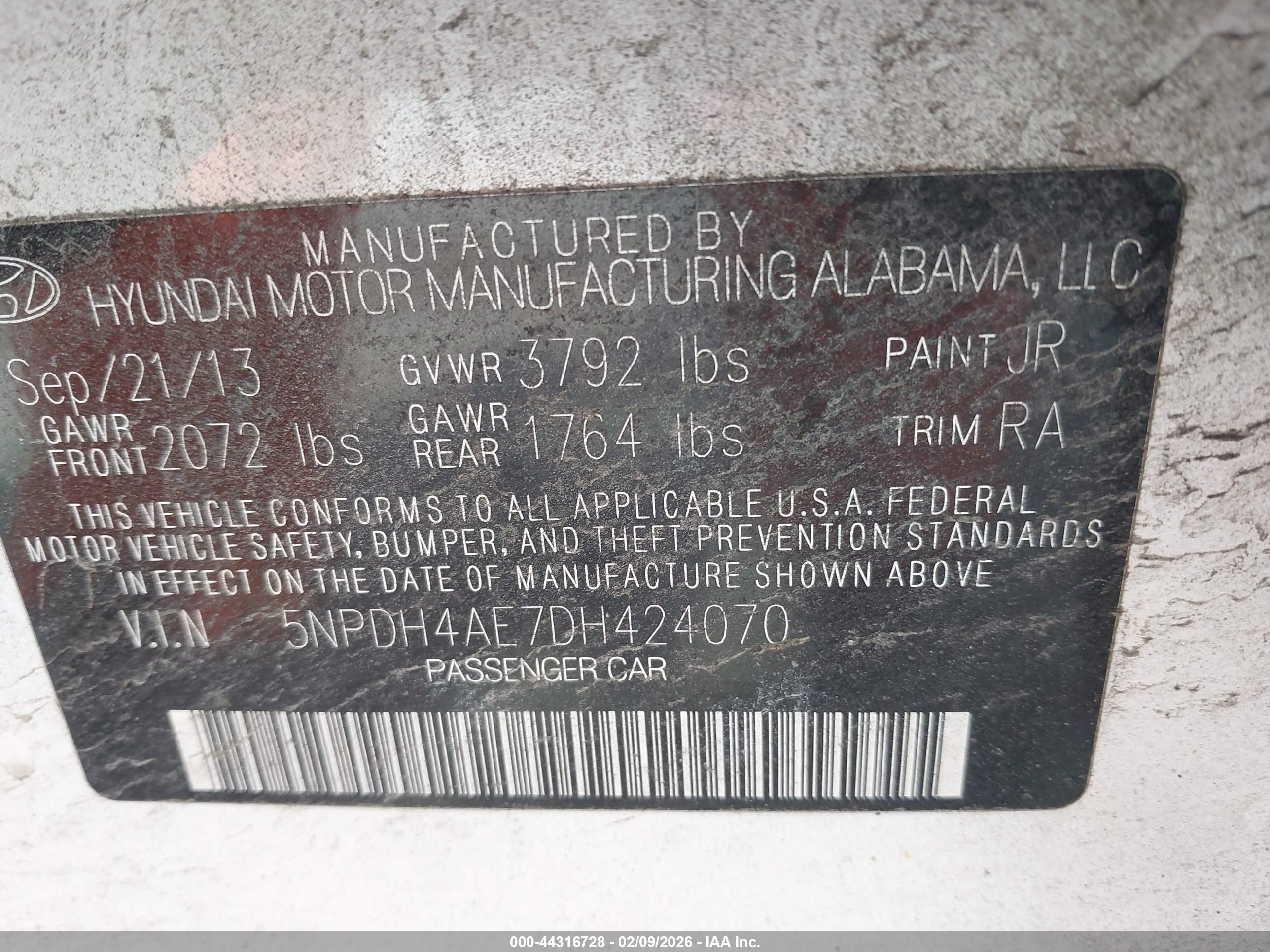 HYUNDAI ELANTRA image 9