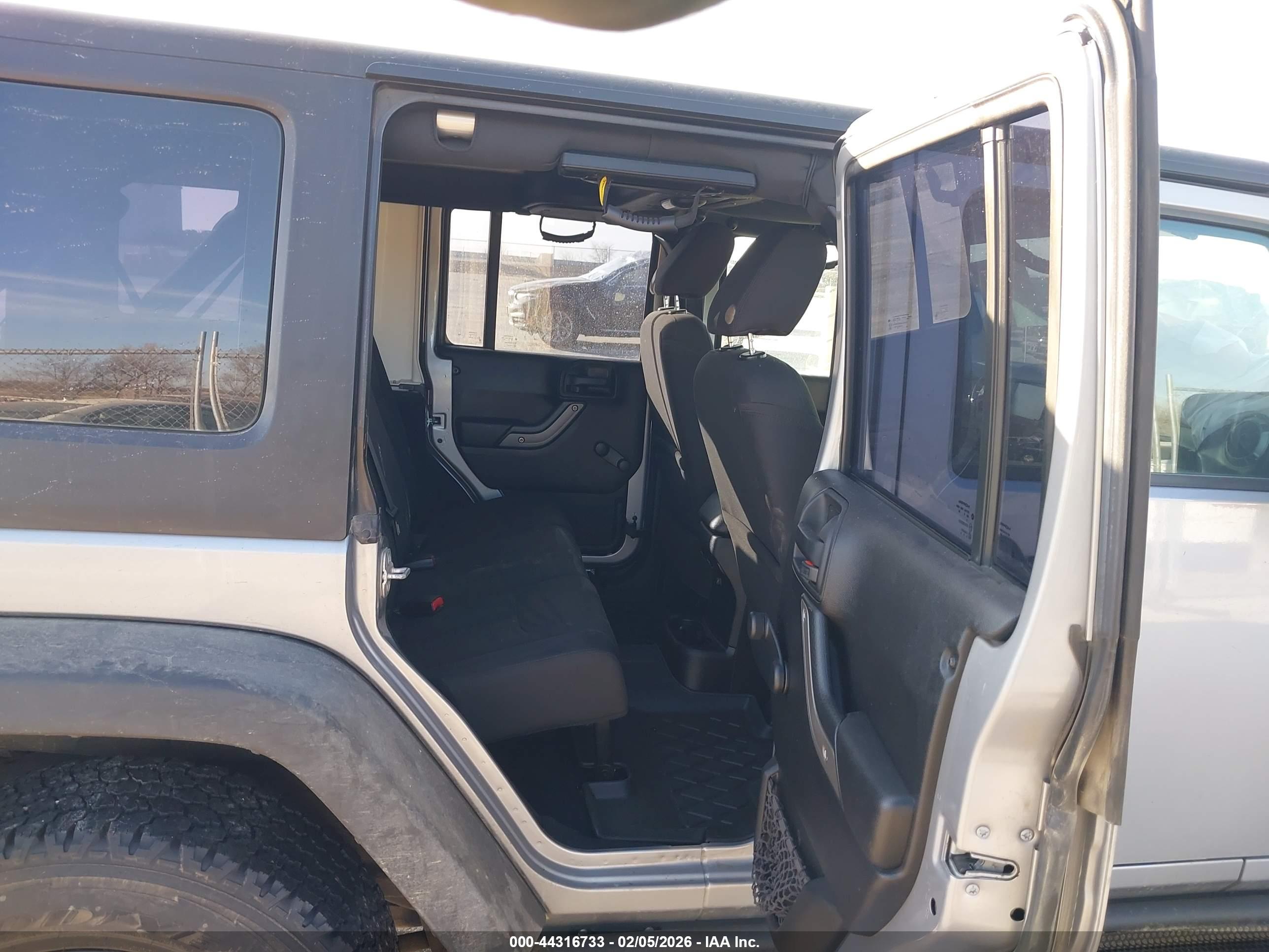 JEEP WRANGLER image 8