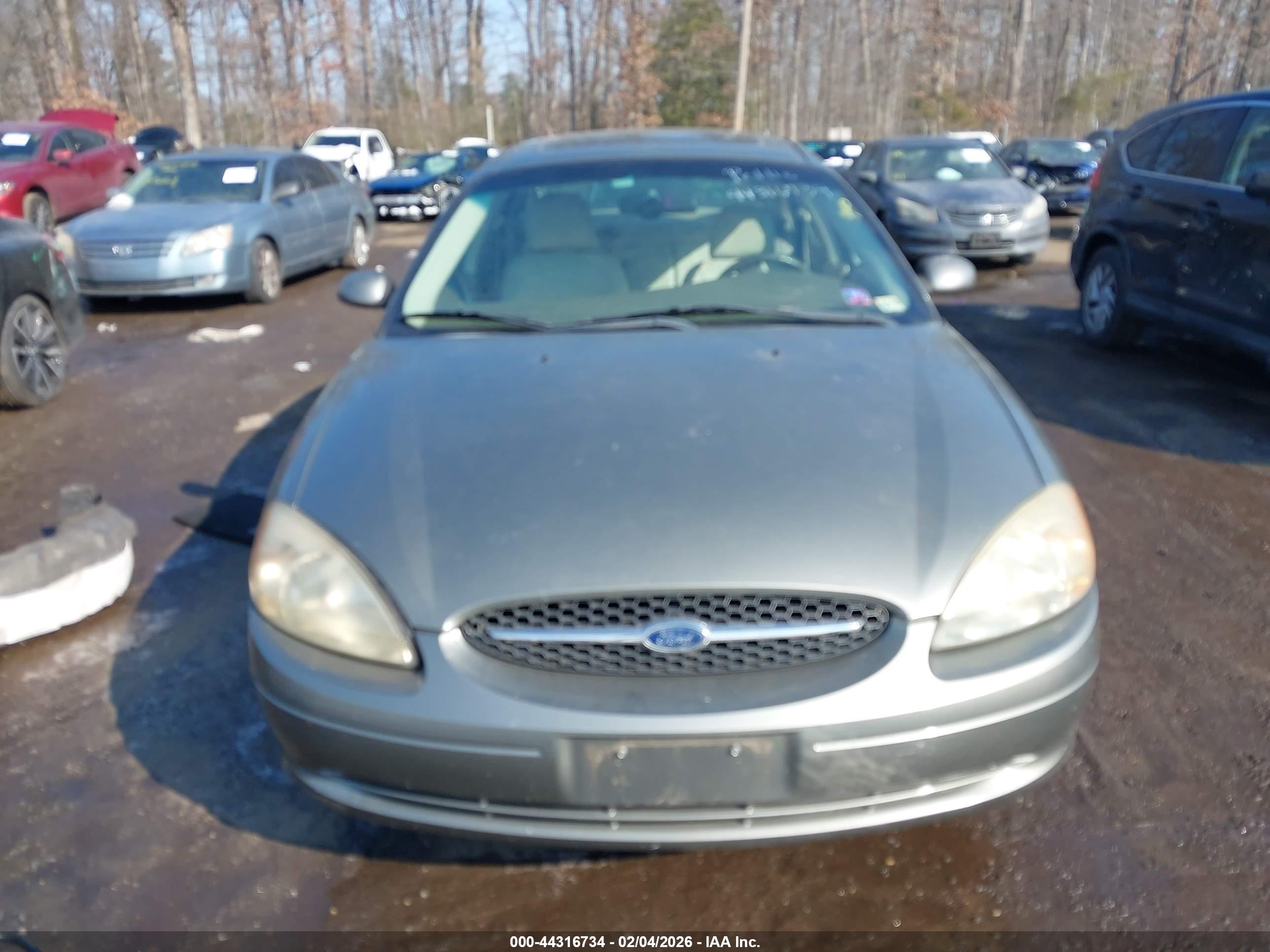 FORD TAURUS image 6