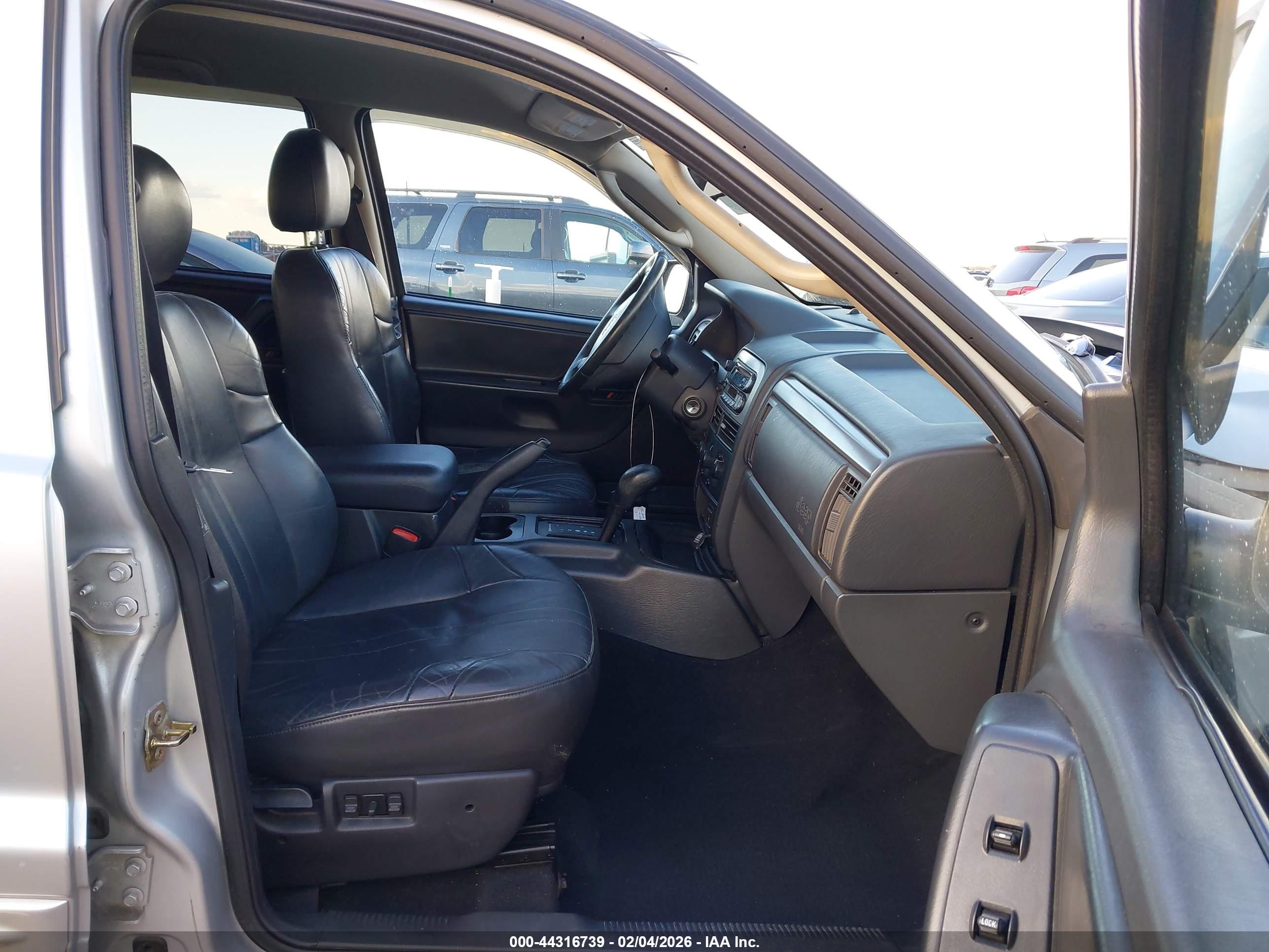 JEEP GRAND image 5