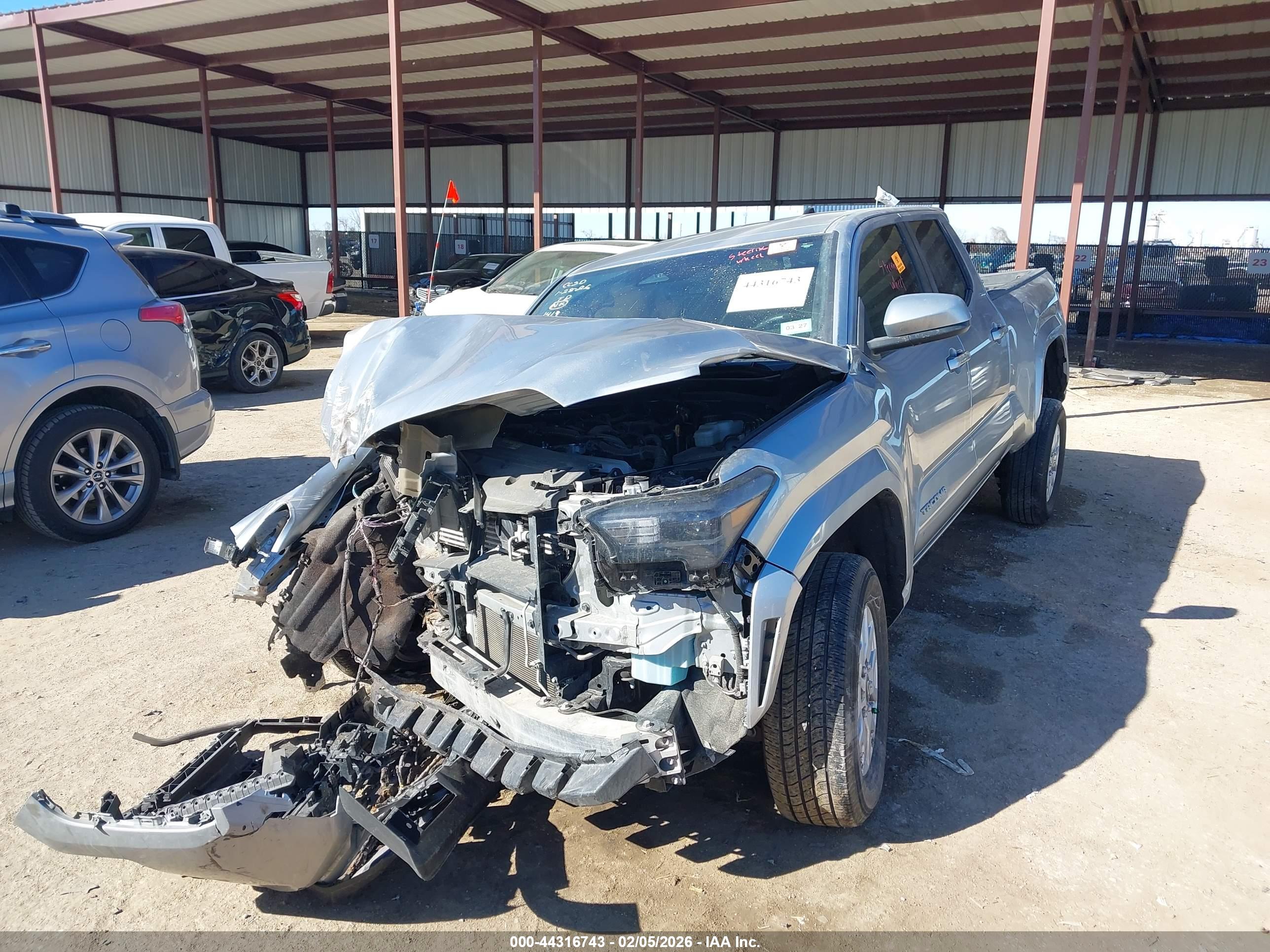 TOYOTA TACOMA image 2