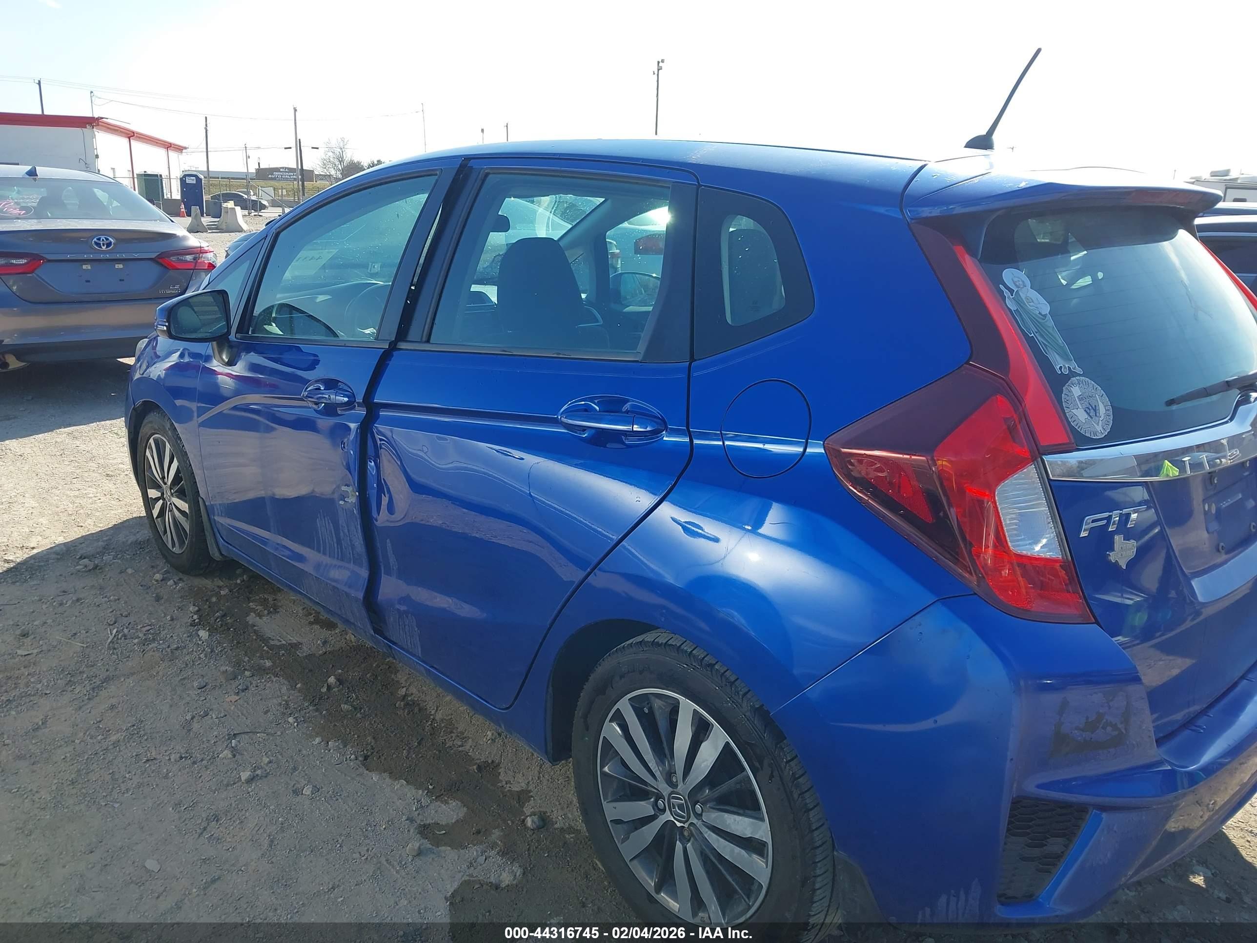 HONDA FIT image 6