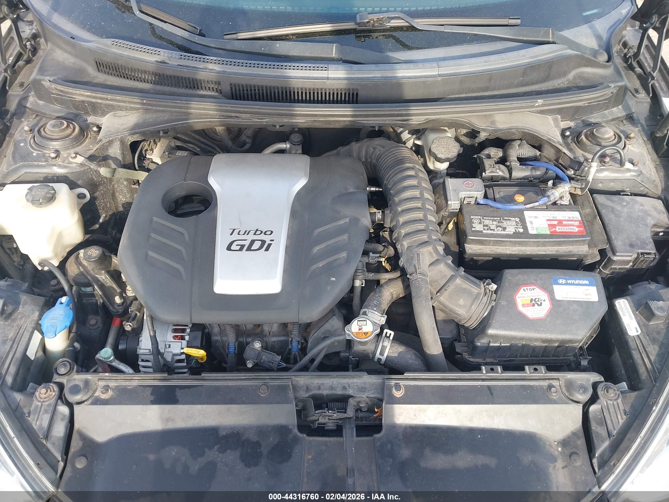 HYUNDAI VELOSTER image 10