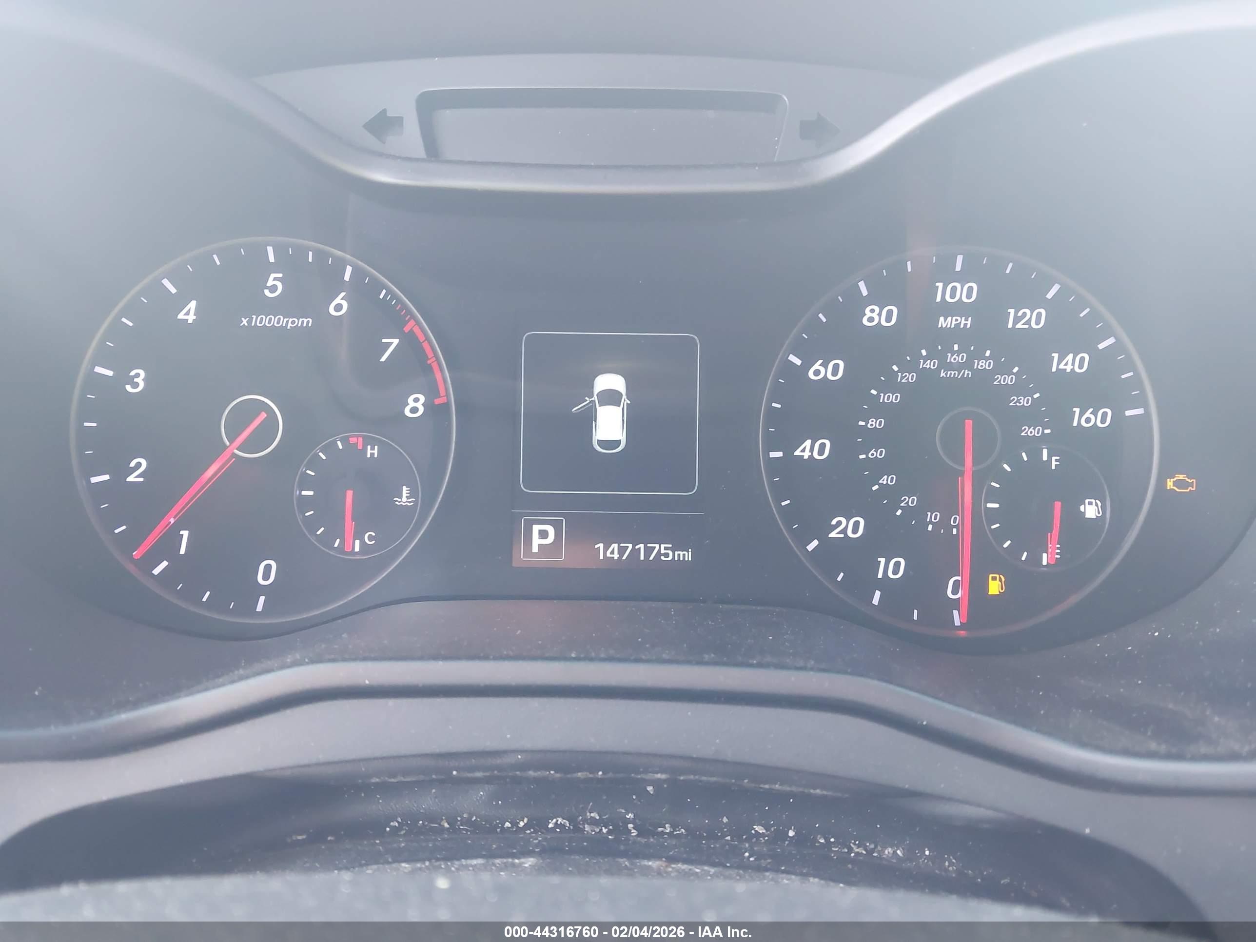 HYUNDAI VELOSTER image 7