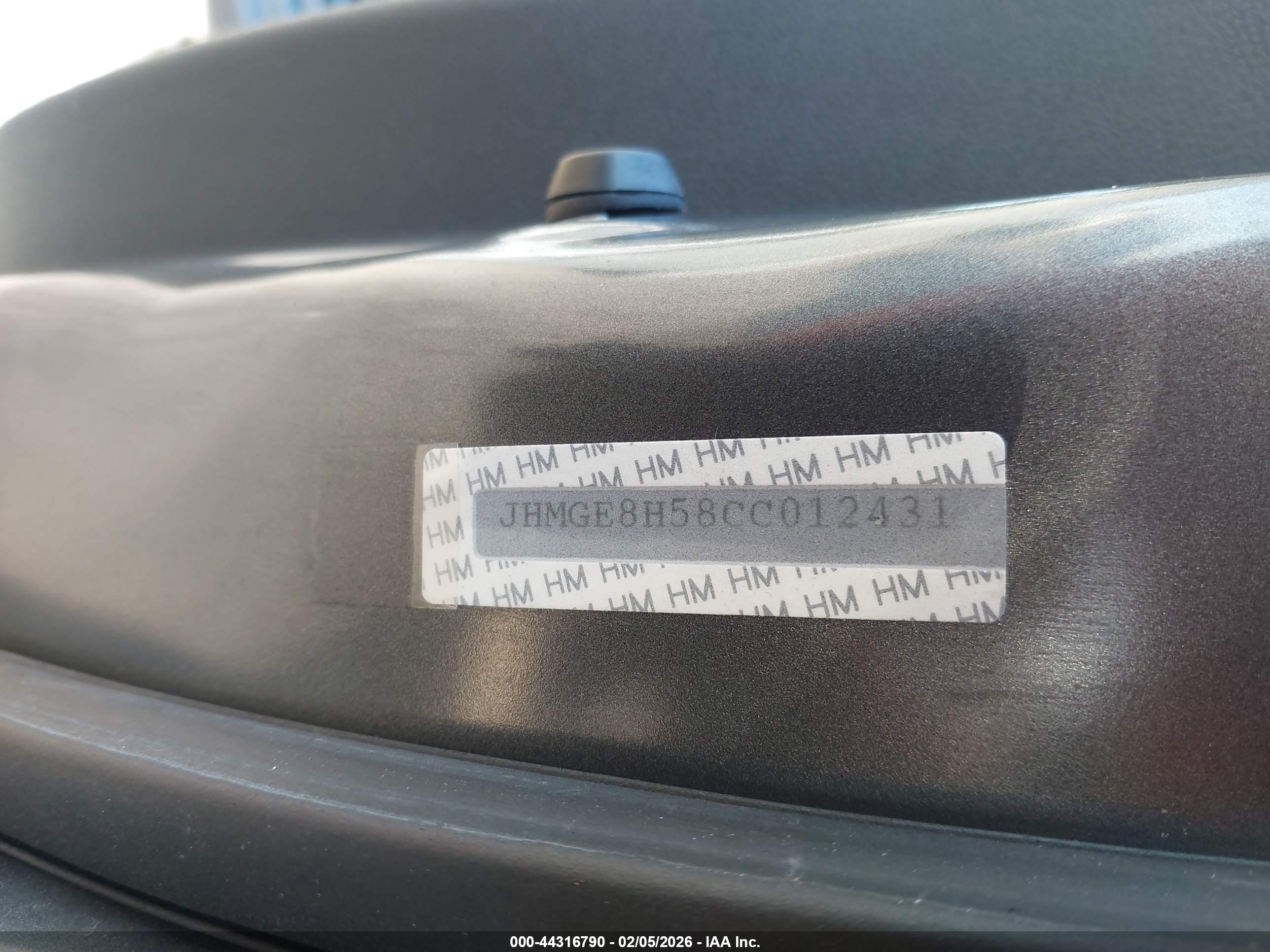 HONDA FIT image 9