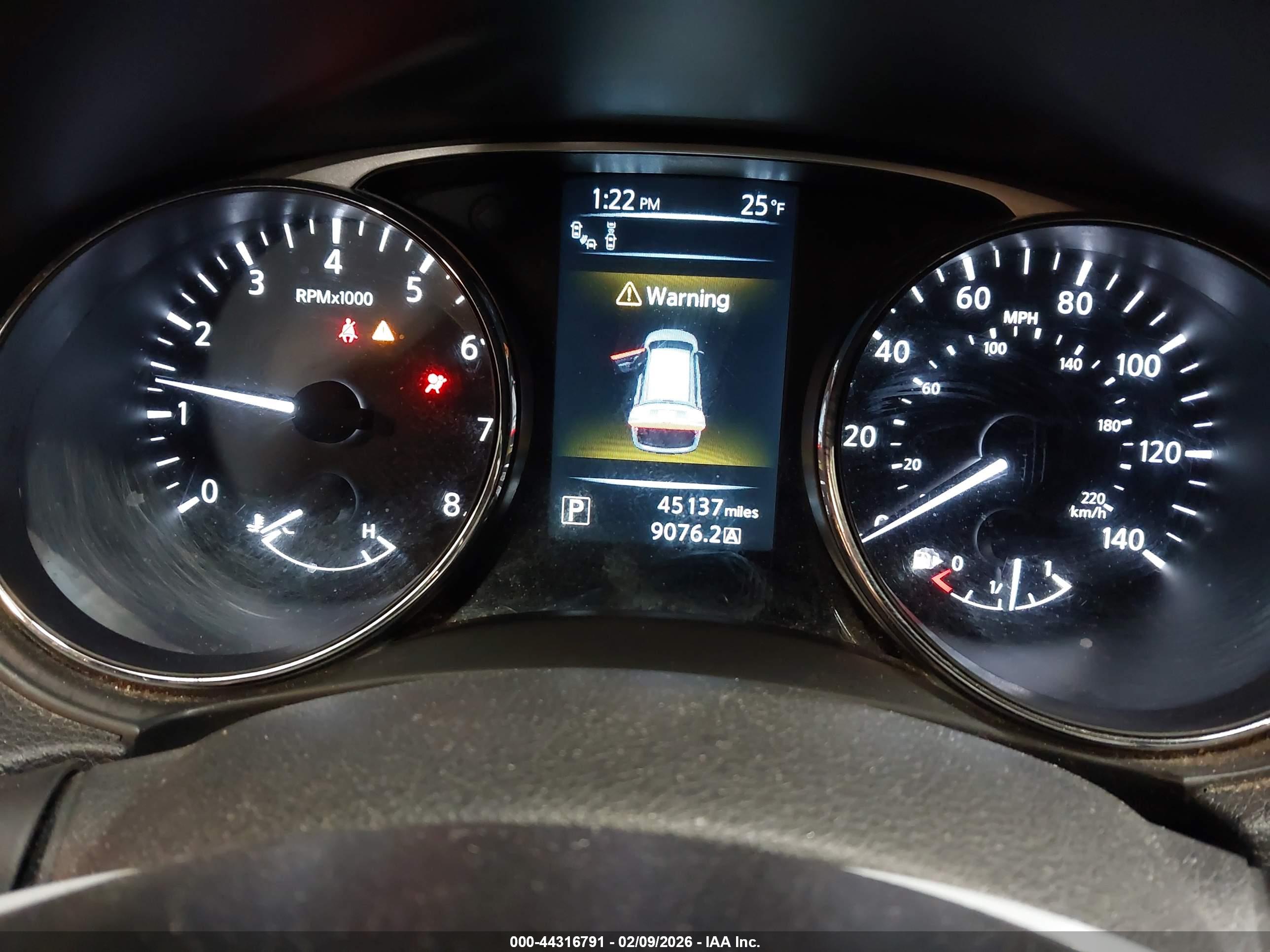NISSAN ROGUE image 7