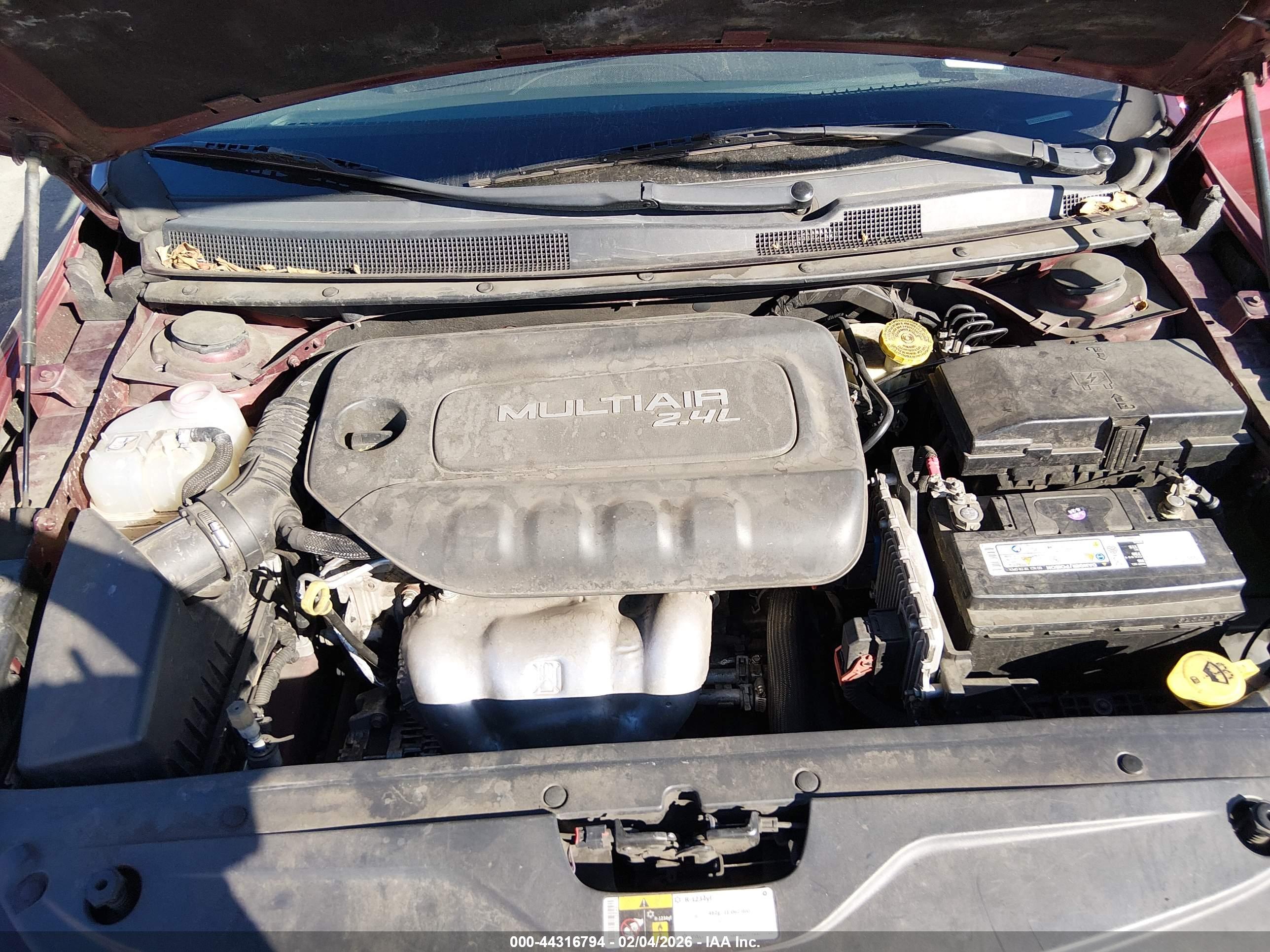 CHRYSLER 200 image 10