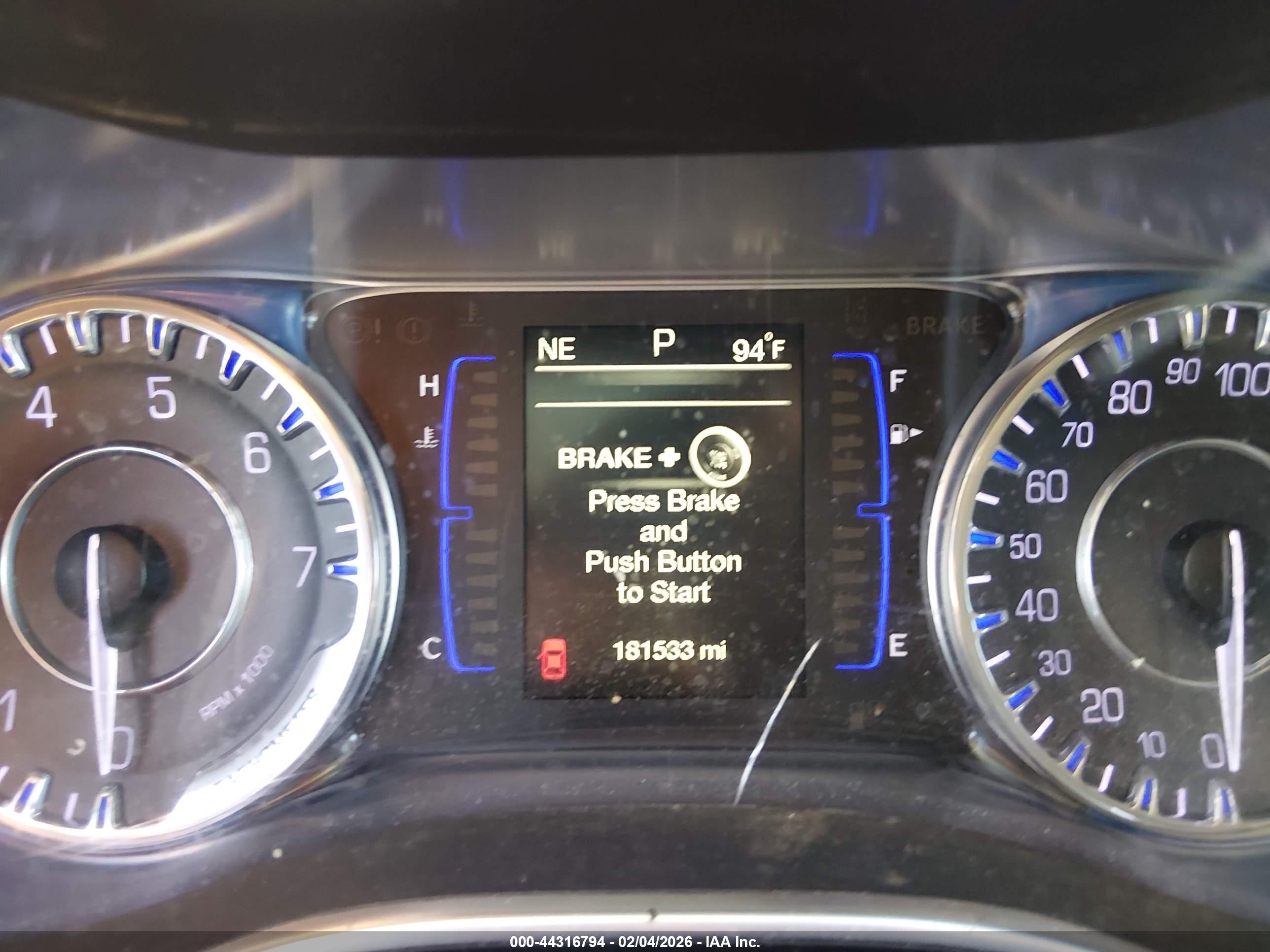 CHRYSLER 200 image 7