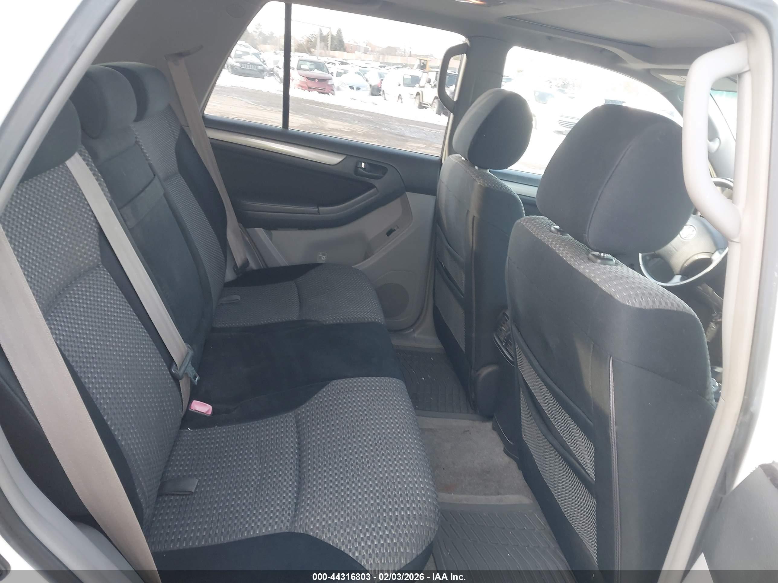 TOYOTA 4RUNNER image 8