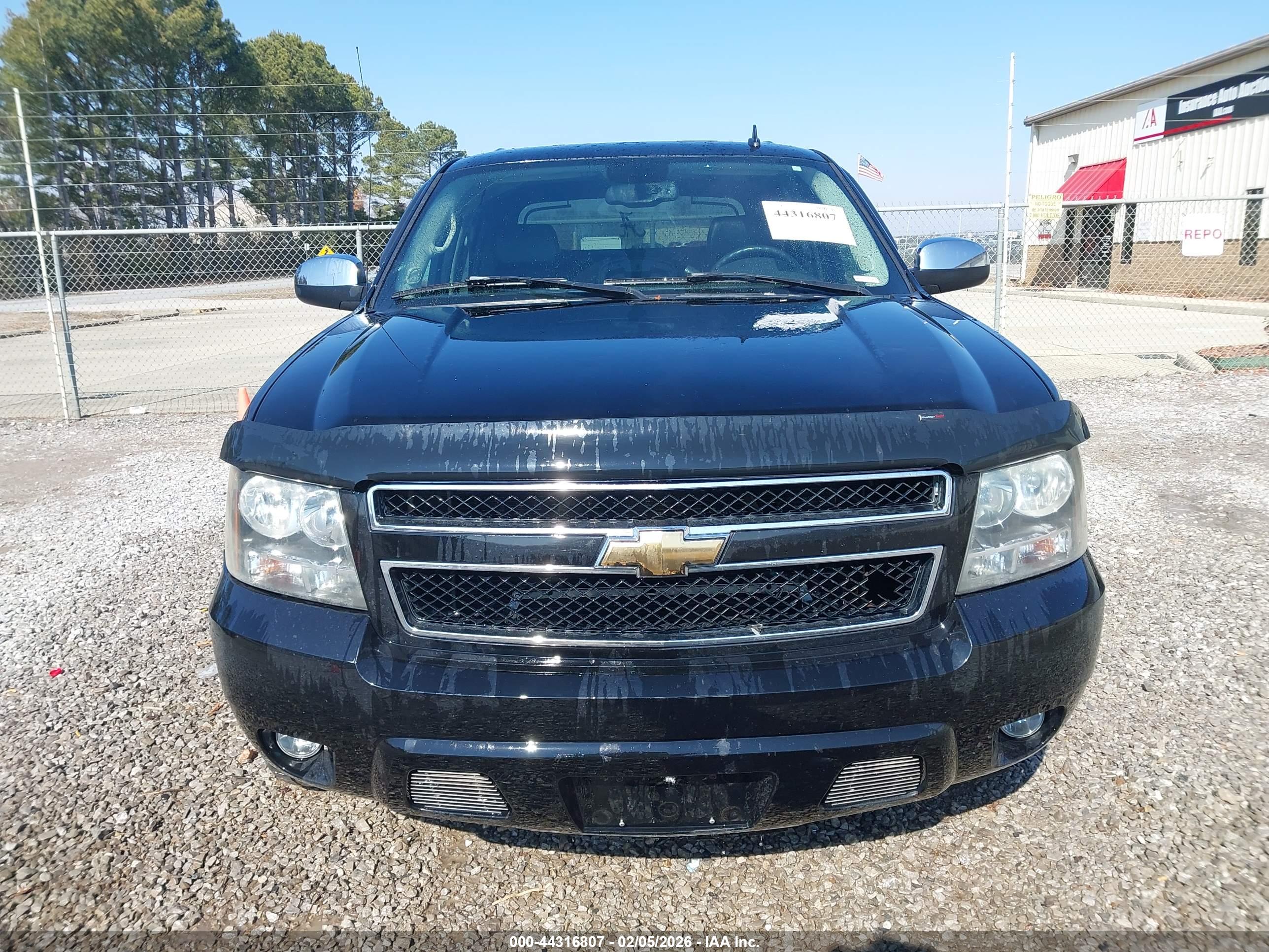 CHEVROLET AVALANCHE image 6