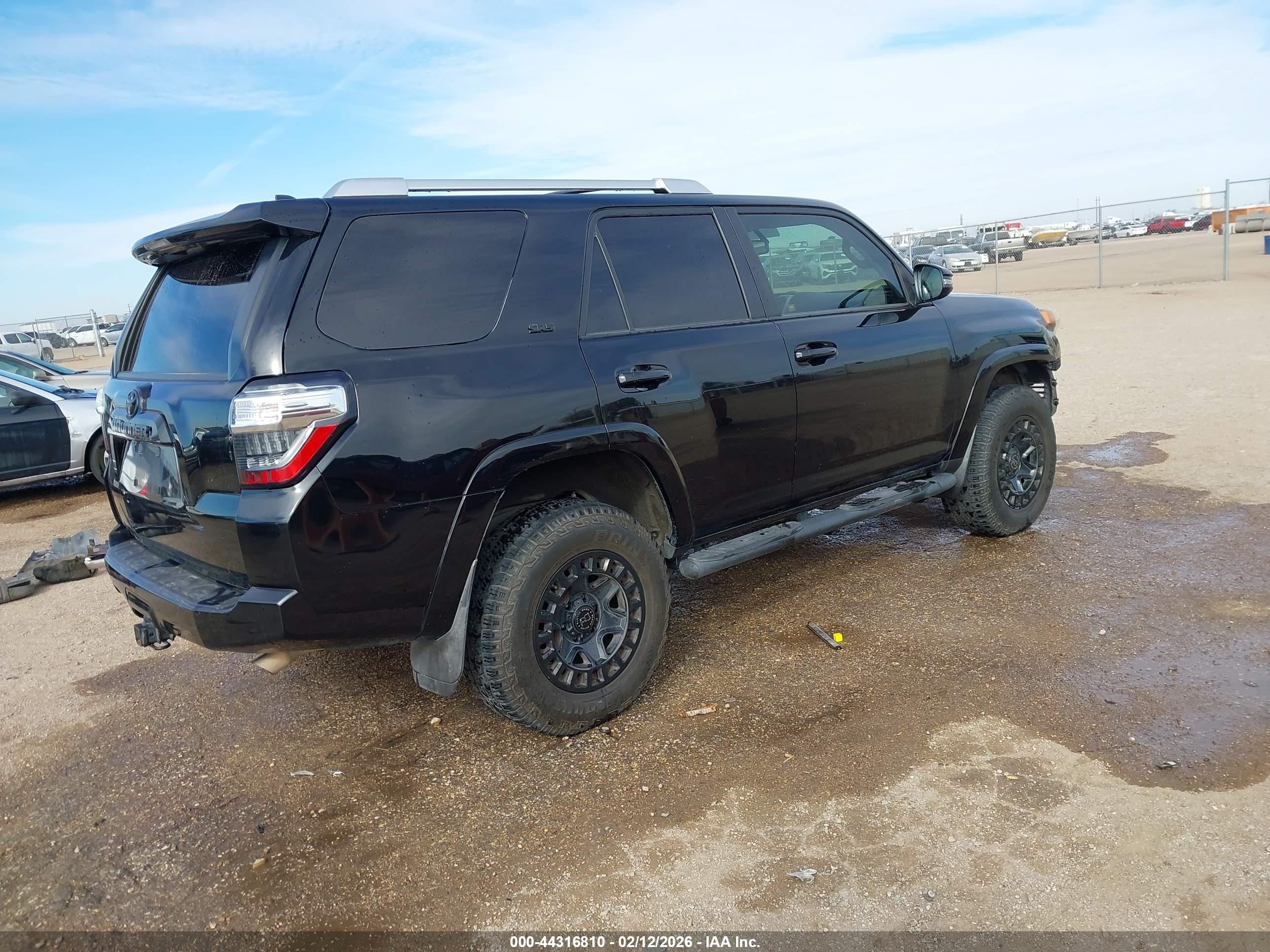 TOYOTA 4RUNNER image 4