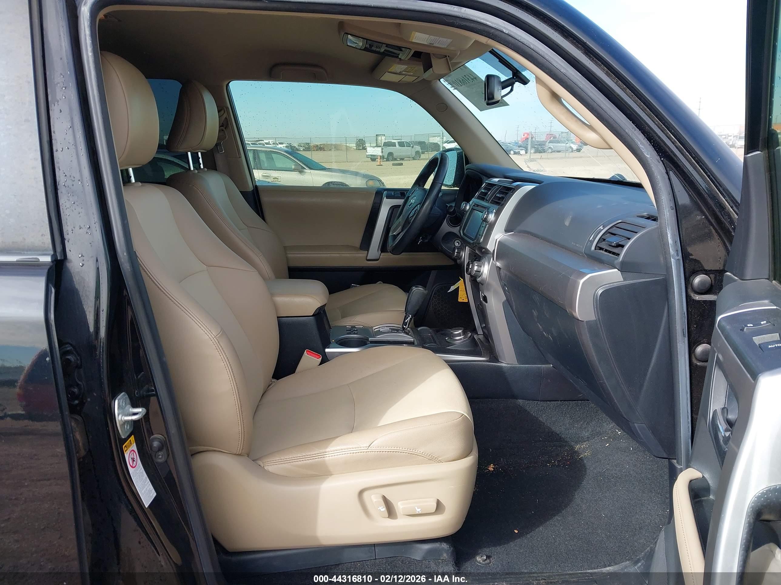 TOYOTA 4RUNNER image 5