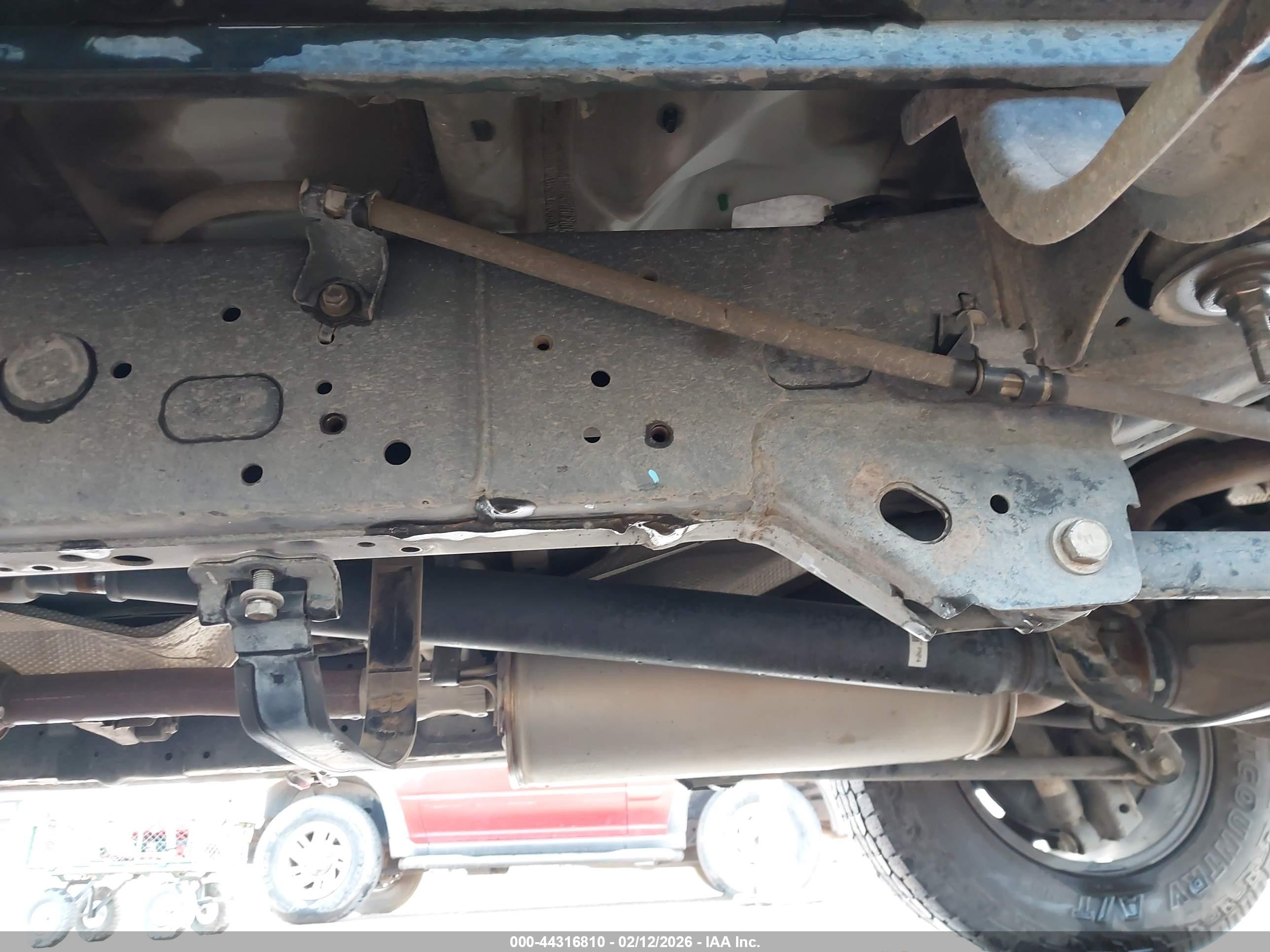 TOYOTA 4RUNNER image 6
