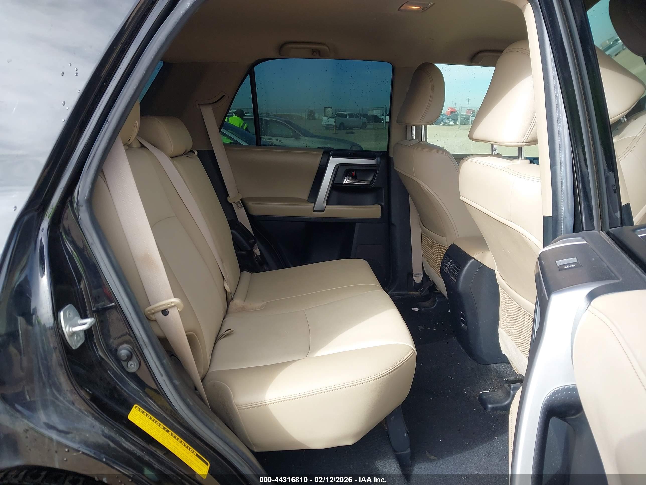 TOYOTA 4RUNNER image 8