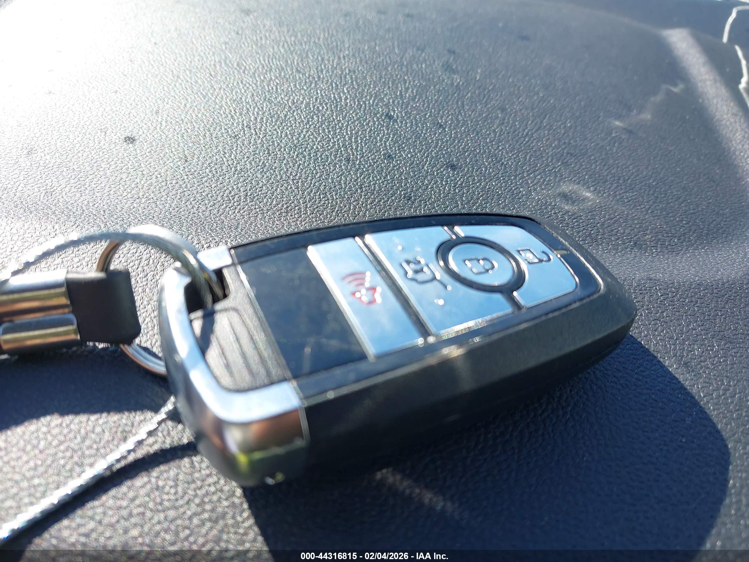 FORD ESCAPE image 11