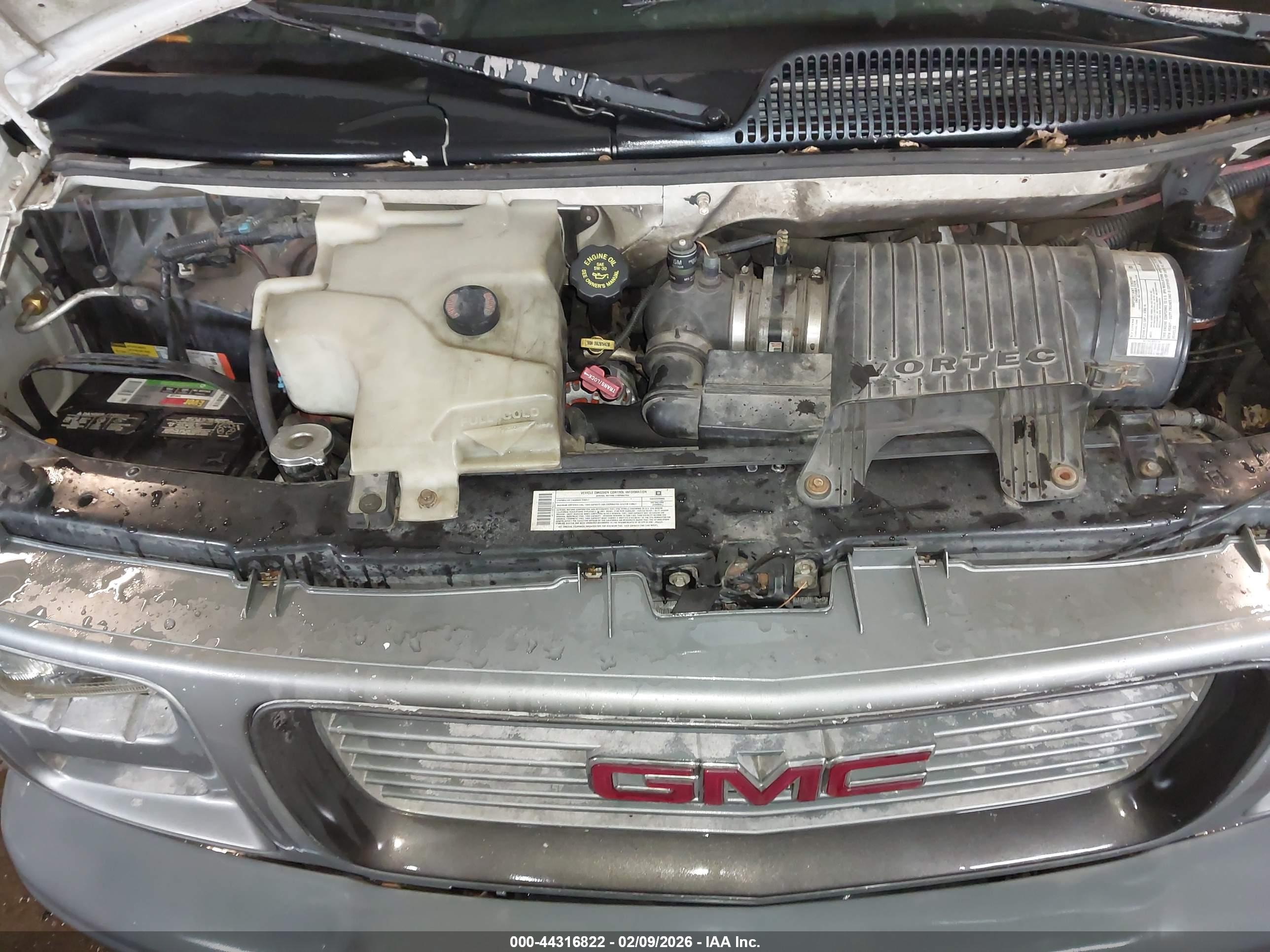 GMC SAVANA image 10