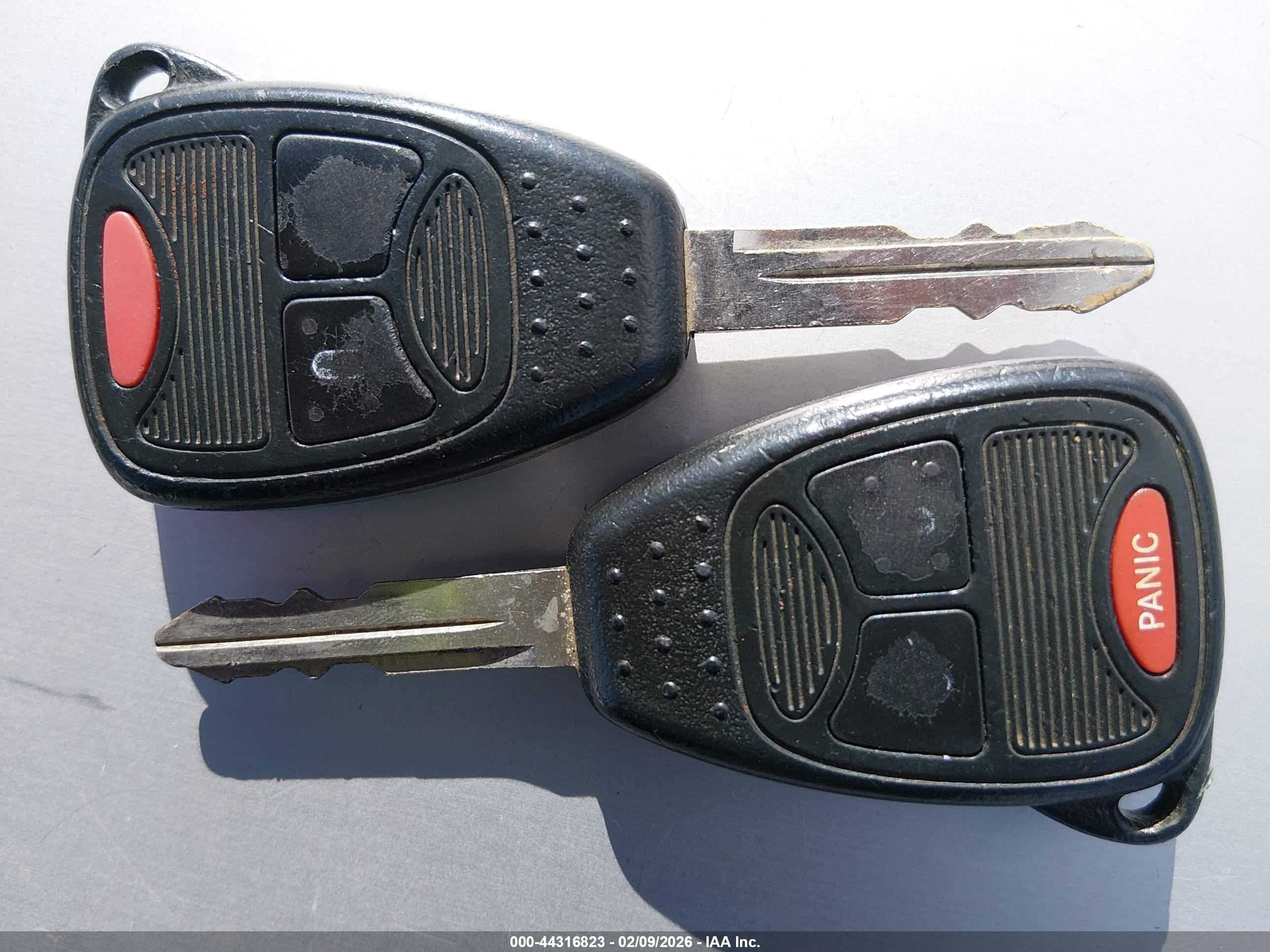 DODGE NITRO image 11