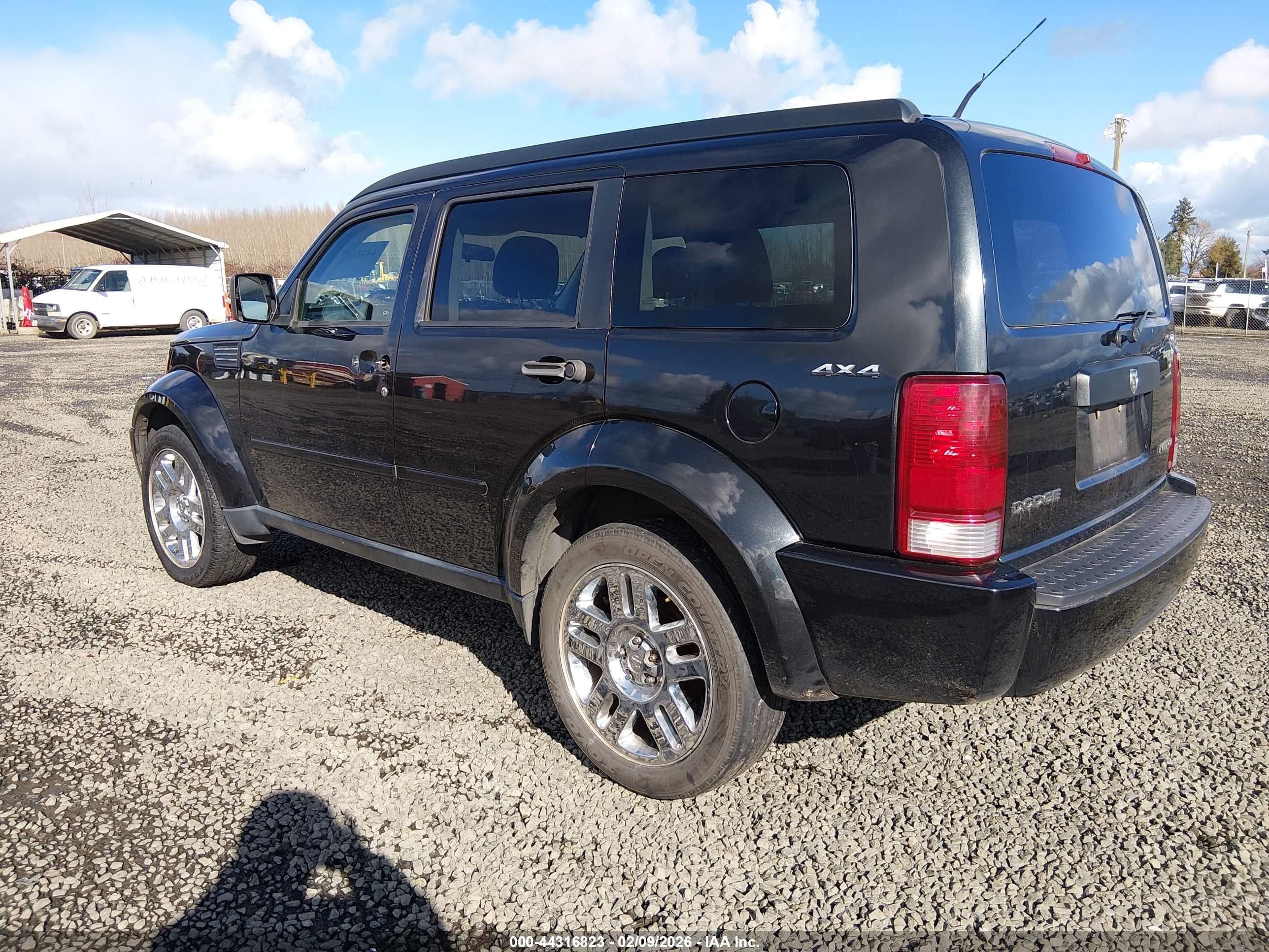DODGE NITRO image 3